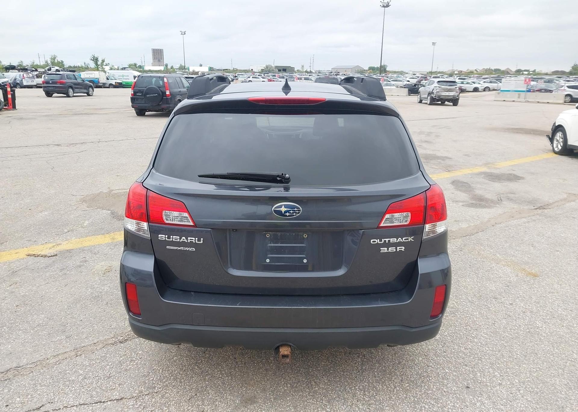 2013 SUBARU OUTBACK 3.6R