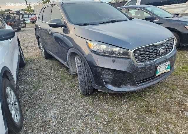 2019 KIA SORENTO LX