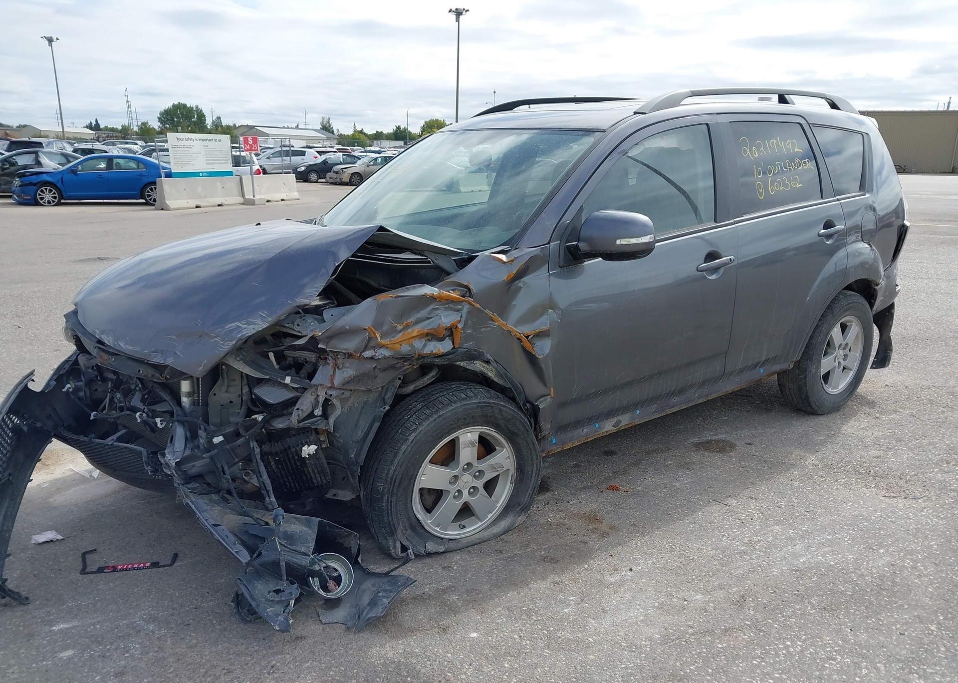 2010 MITSUBISHI OUTLANDER LS