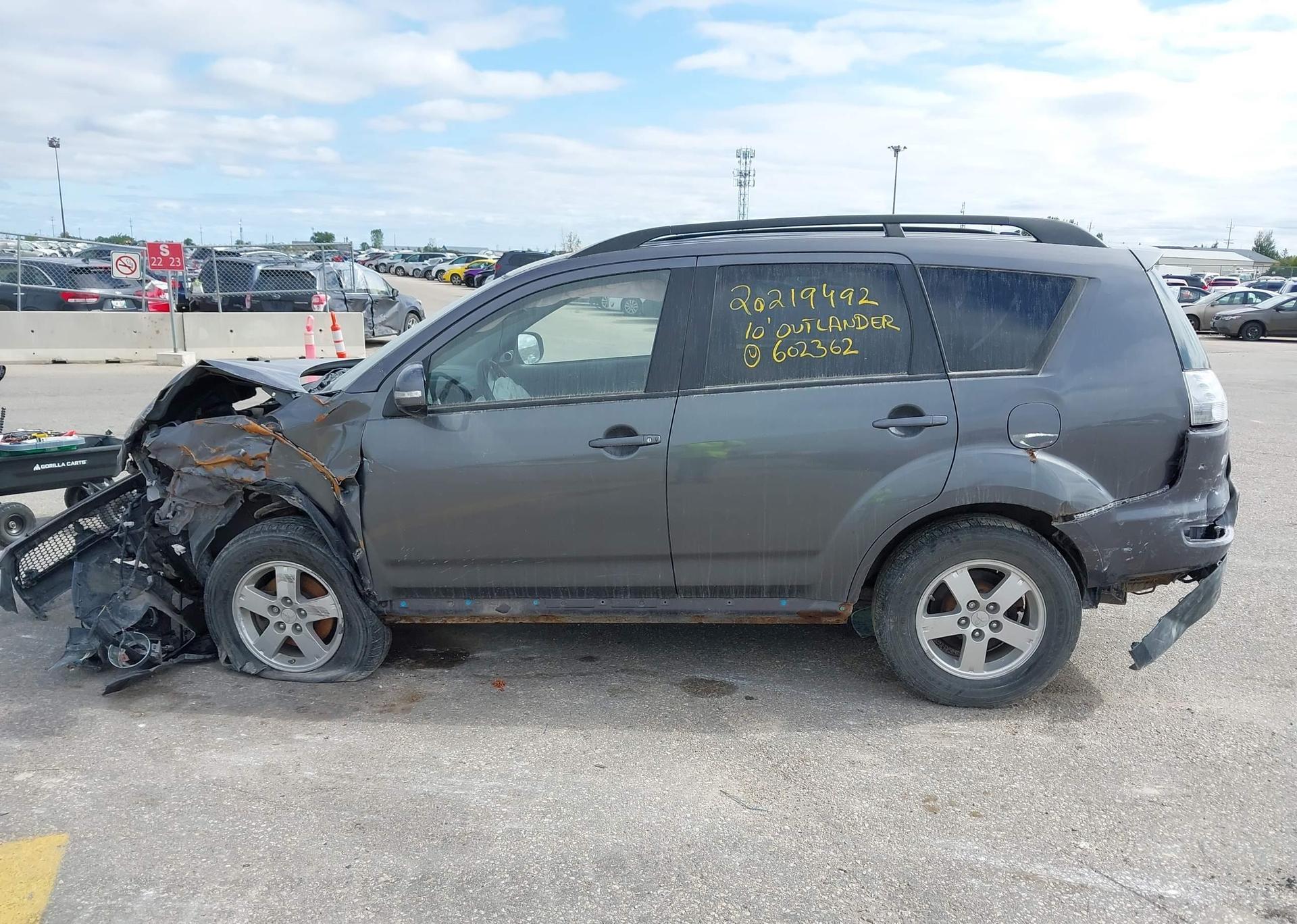 2010 MITSUBISHI OUTLANDER LS