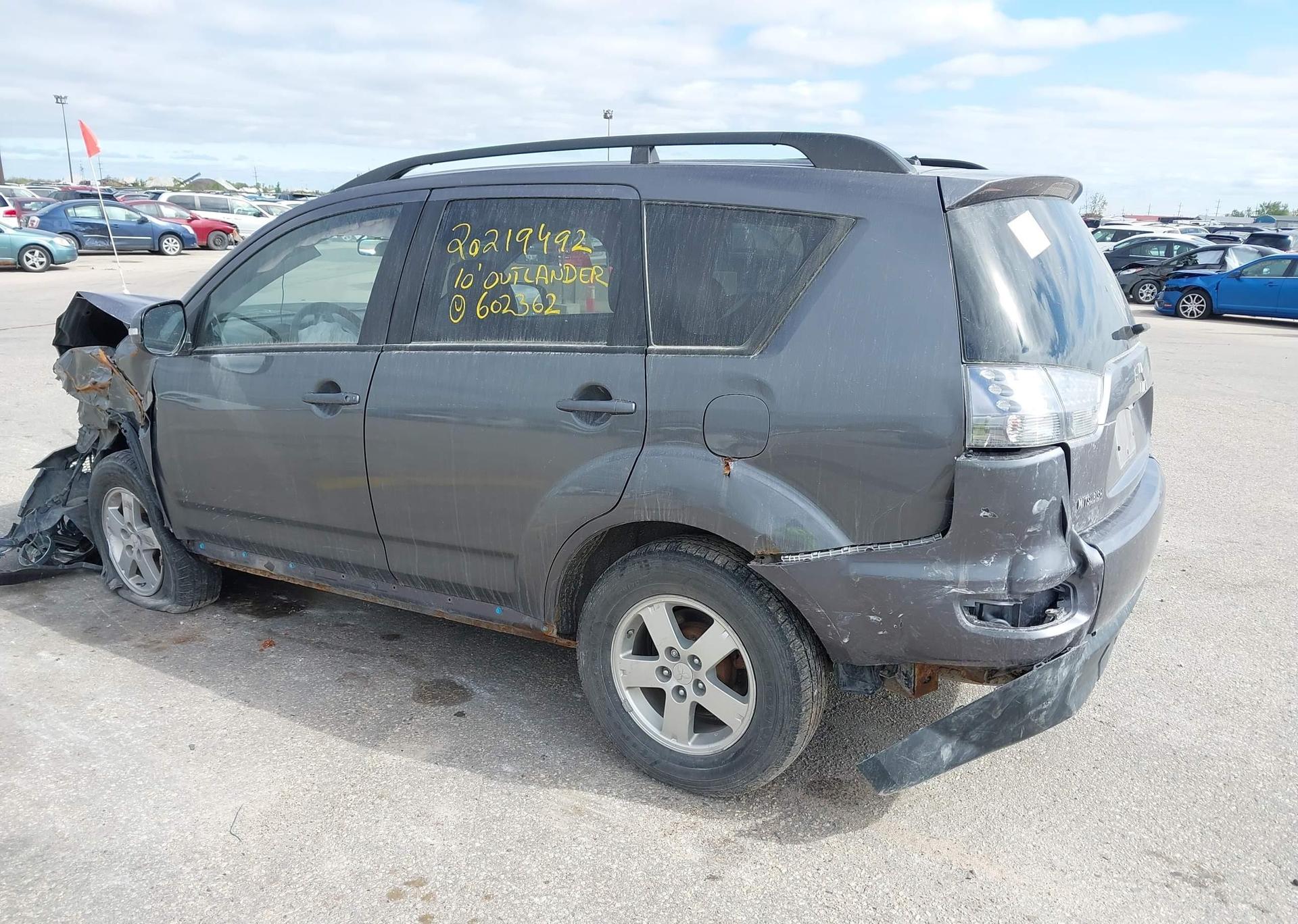2010 MITSUBISHI OUTLANDER LS