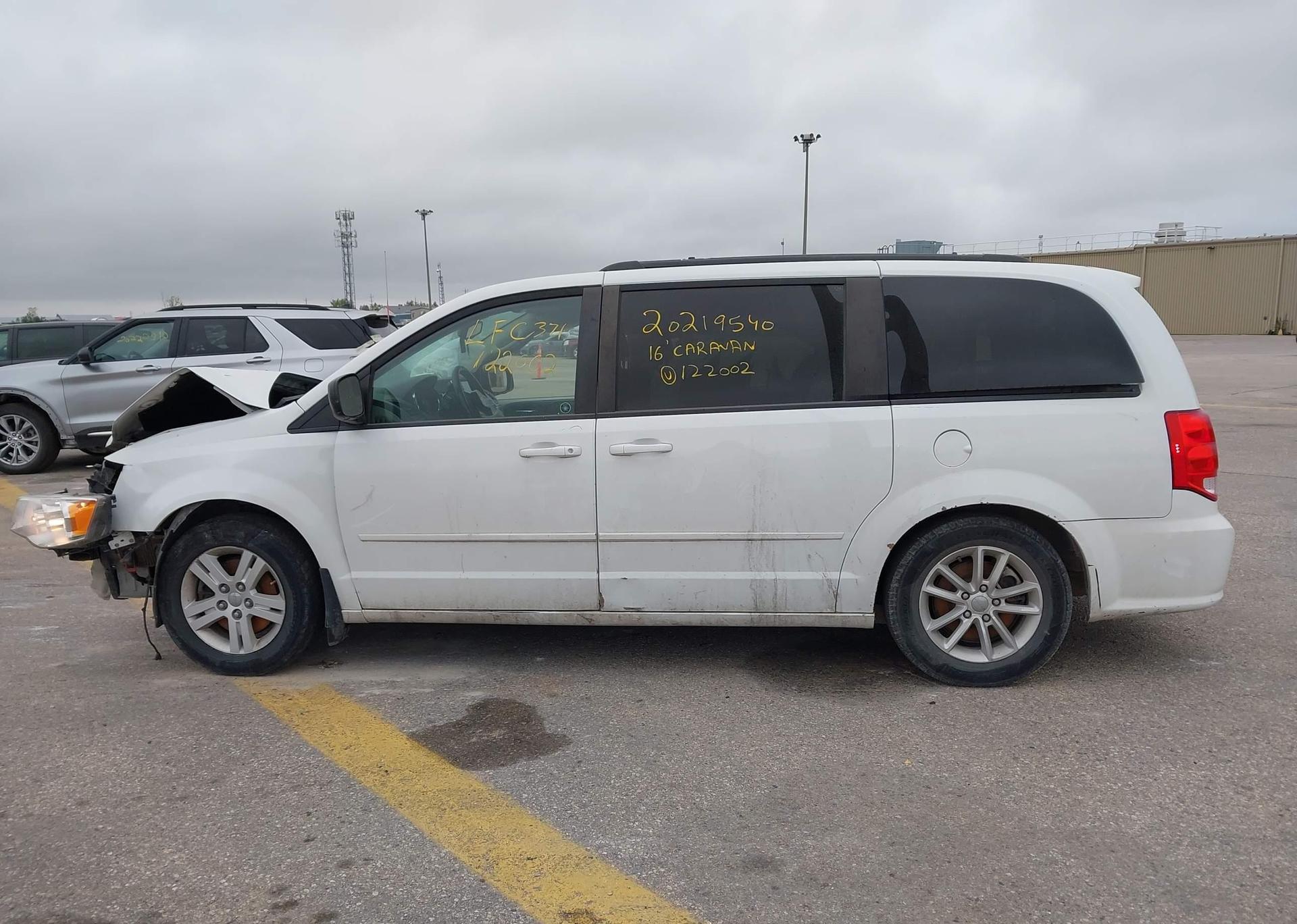 2016 DODGE GRAND CARAVAN SE