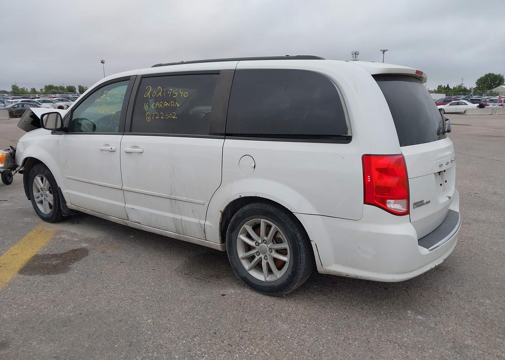2016 DODGE GRAND CARAVAN SE