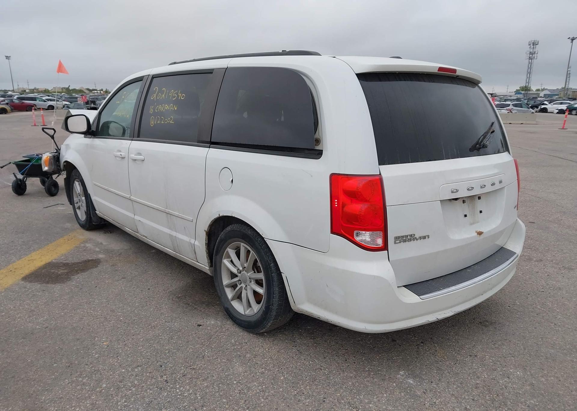 2016 DODGE GRAND CARAVAN SE