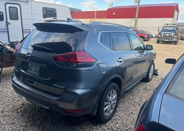 2017 NISSAN ROGUE SV