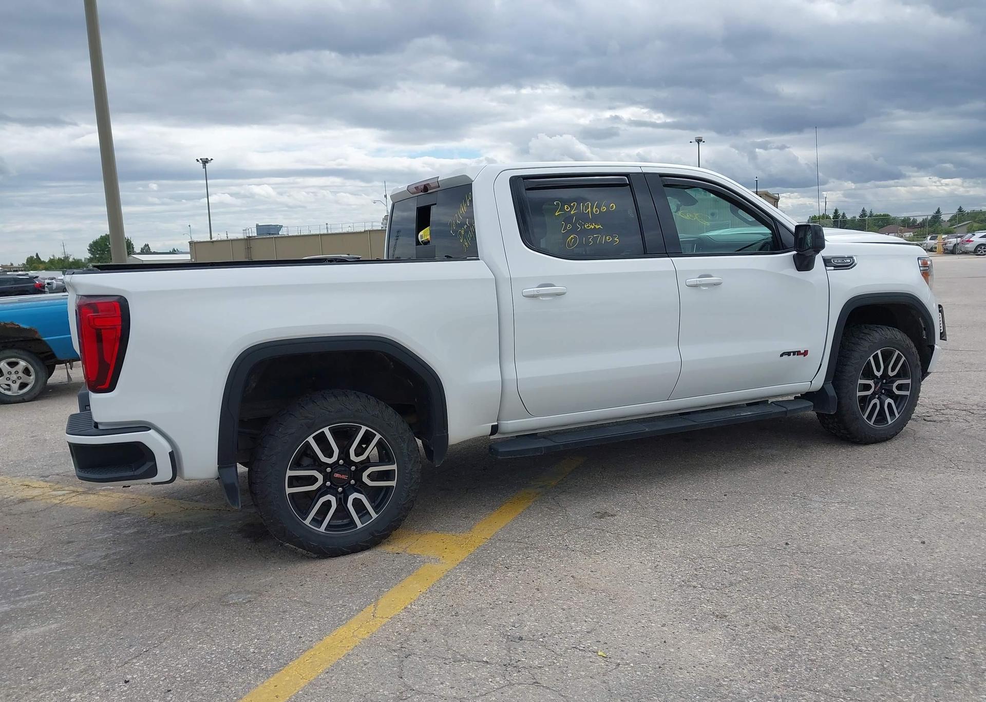 2020 GMC SIERRA 1500 AT4 CREW CAB
