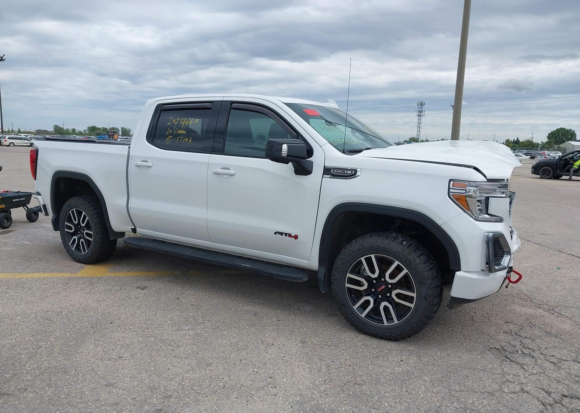 2020 GMC SIERRA 1500 AT4 CREW CAB