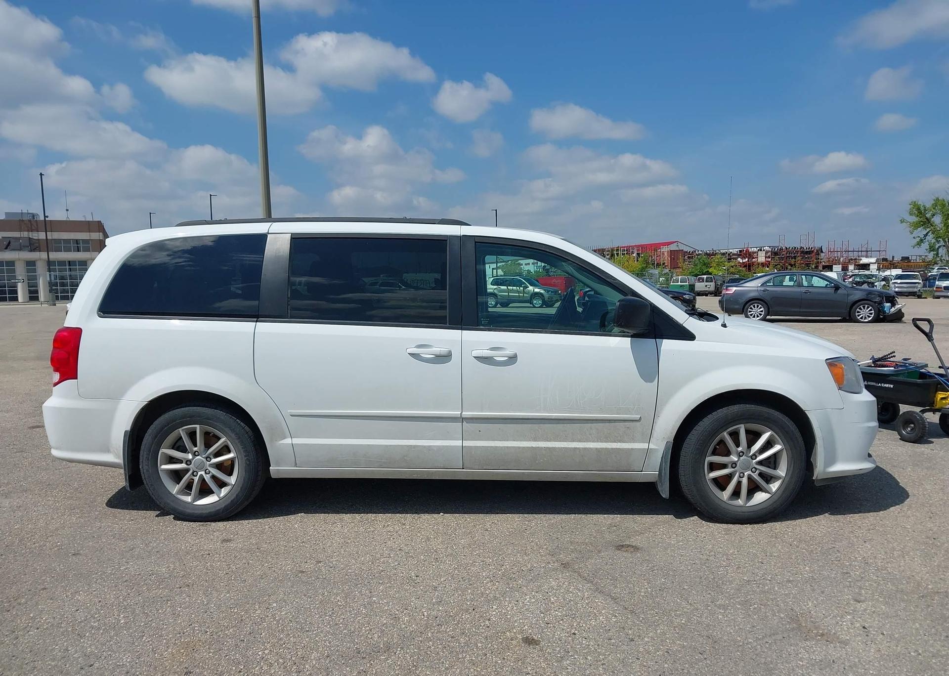 2016 DODGE GRAND CARAVAN SXT