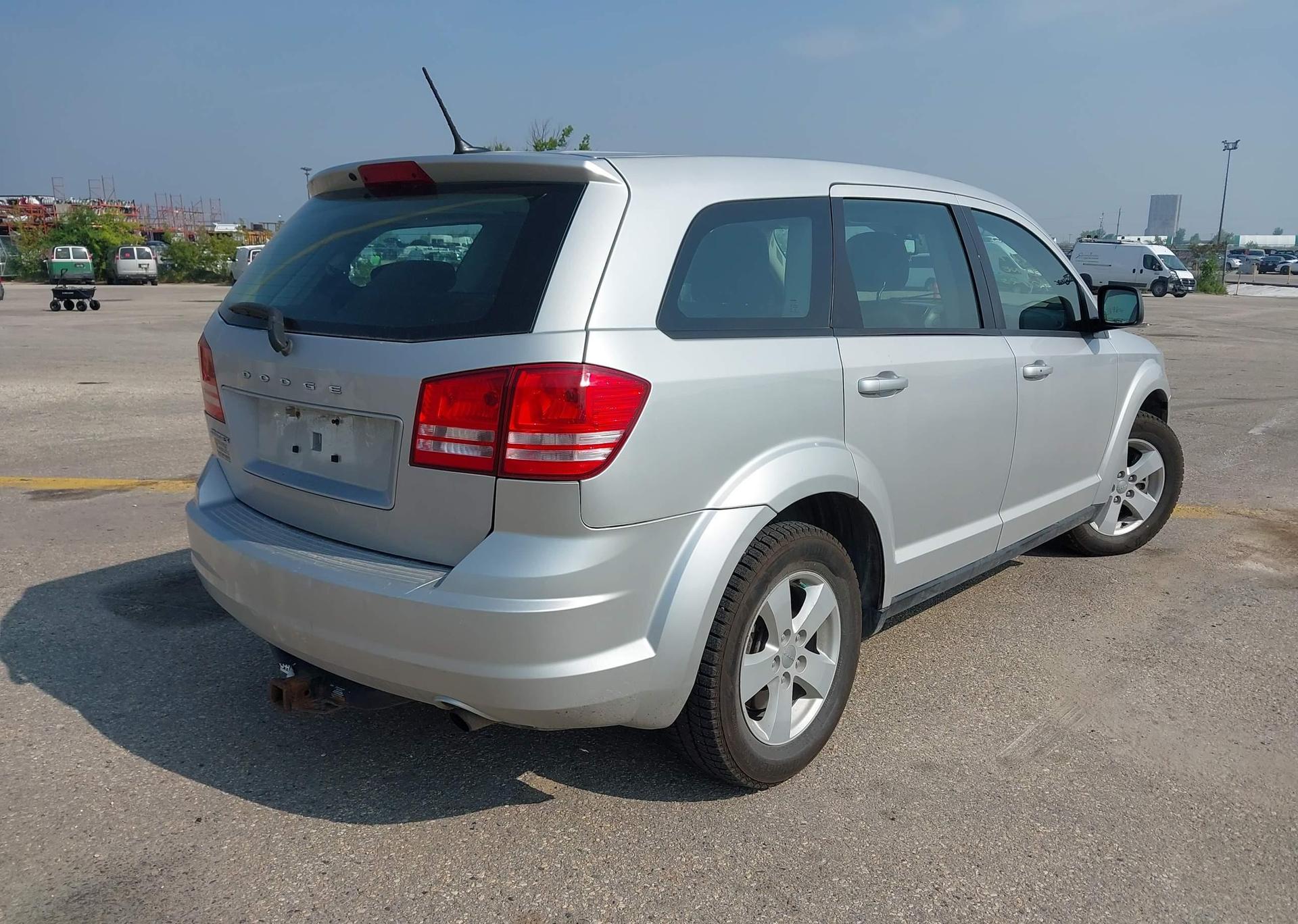 2013 DODGE JOURNEY SE