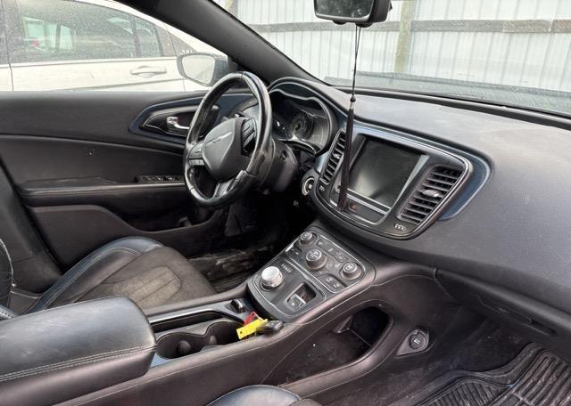 2016 CHRYSLER 200 S V6