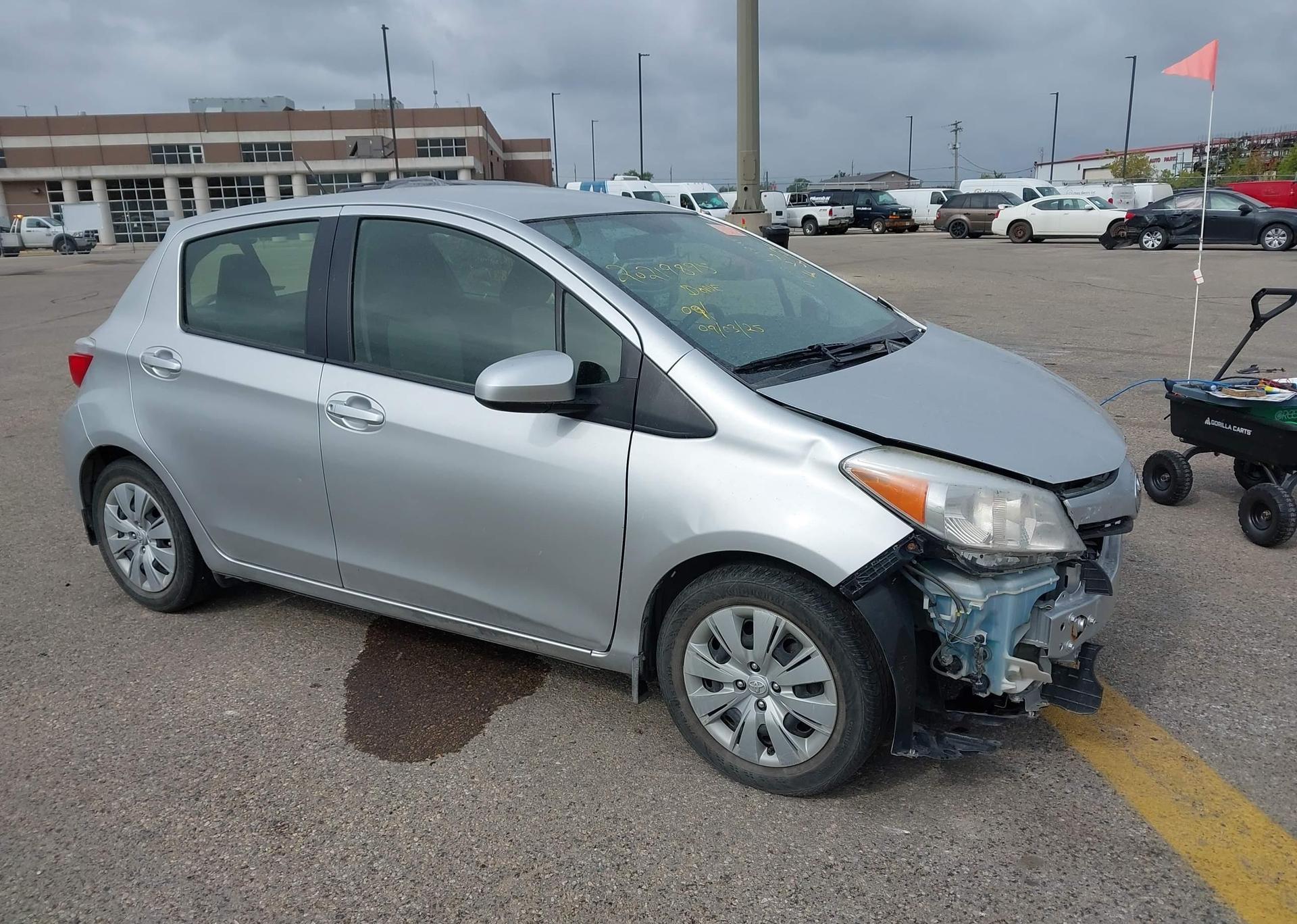 2012 TOYOTA YARIS LE