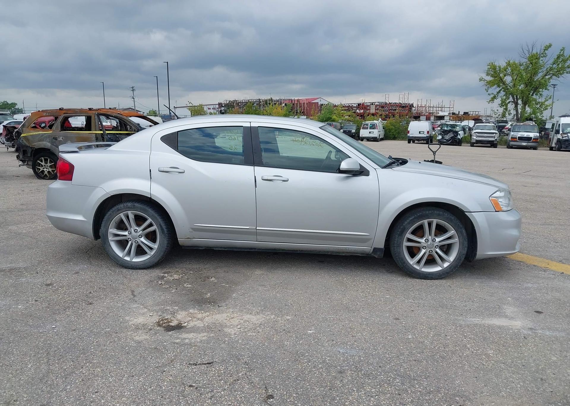 2012 DODGE AVENGER SXT
