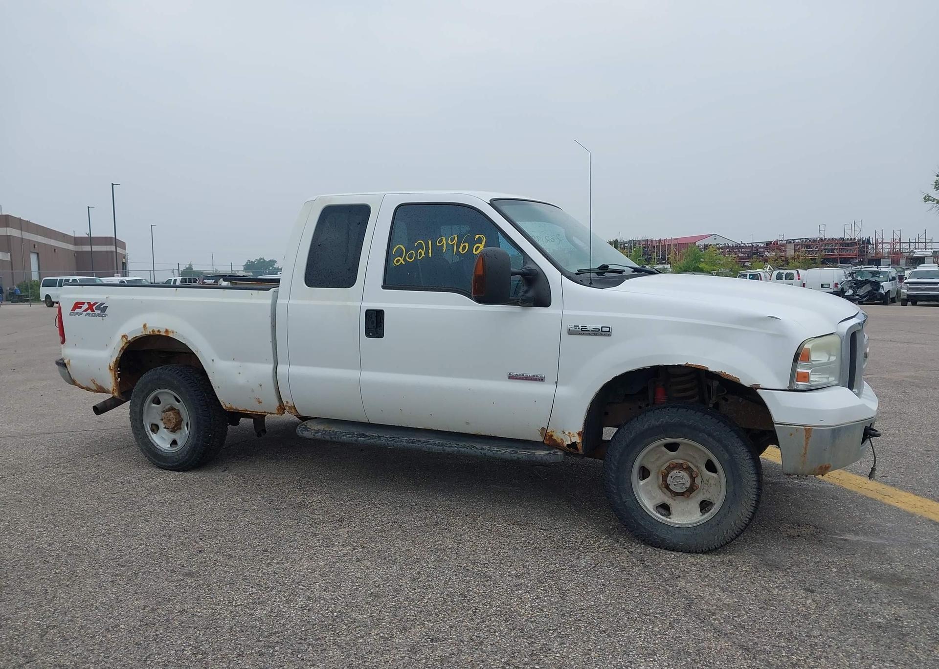 2005 FORD F250 SD XLT SUPERCAB