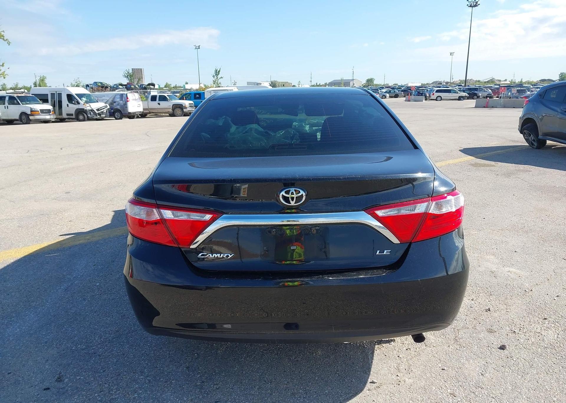 2017 TOYOTA CAMRY LE