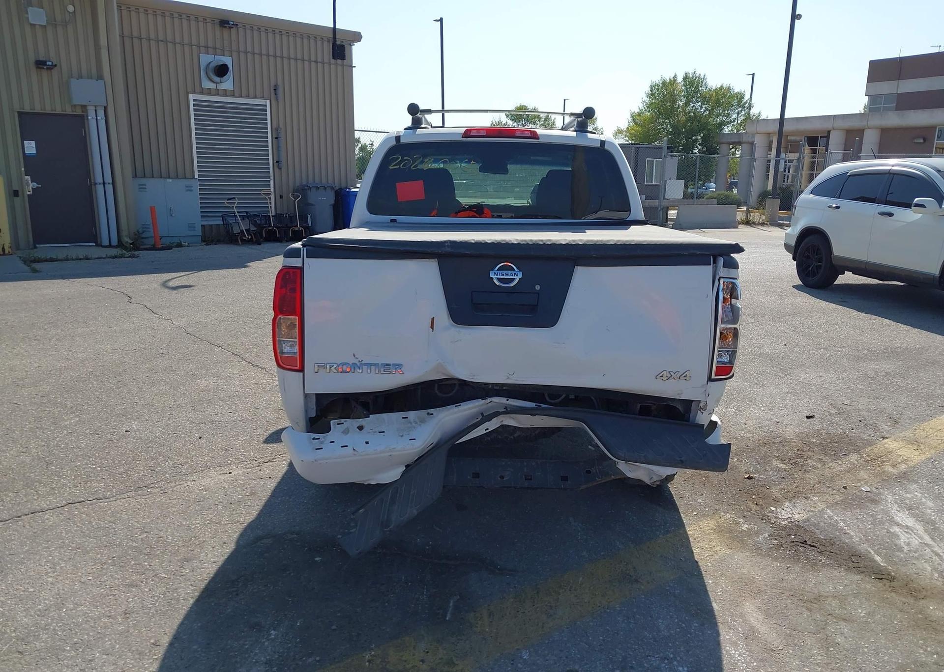 2009 NISSAN FRONTIER PRO-4X CREW CAB V6
