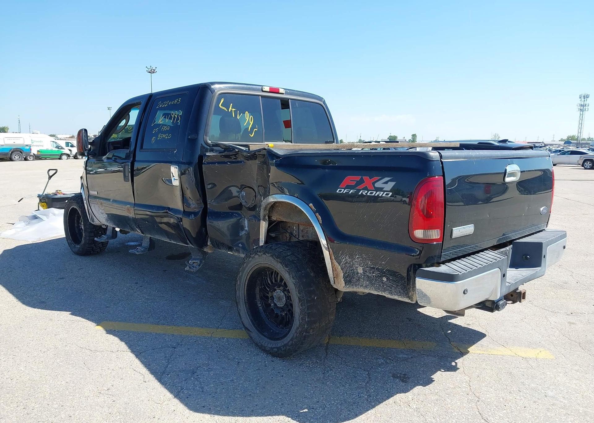 2005 FORD F350 SD LARIAT CREW CAB