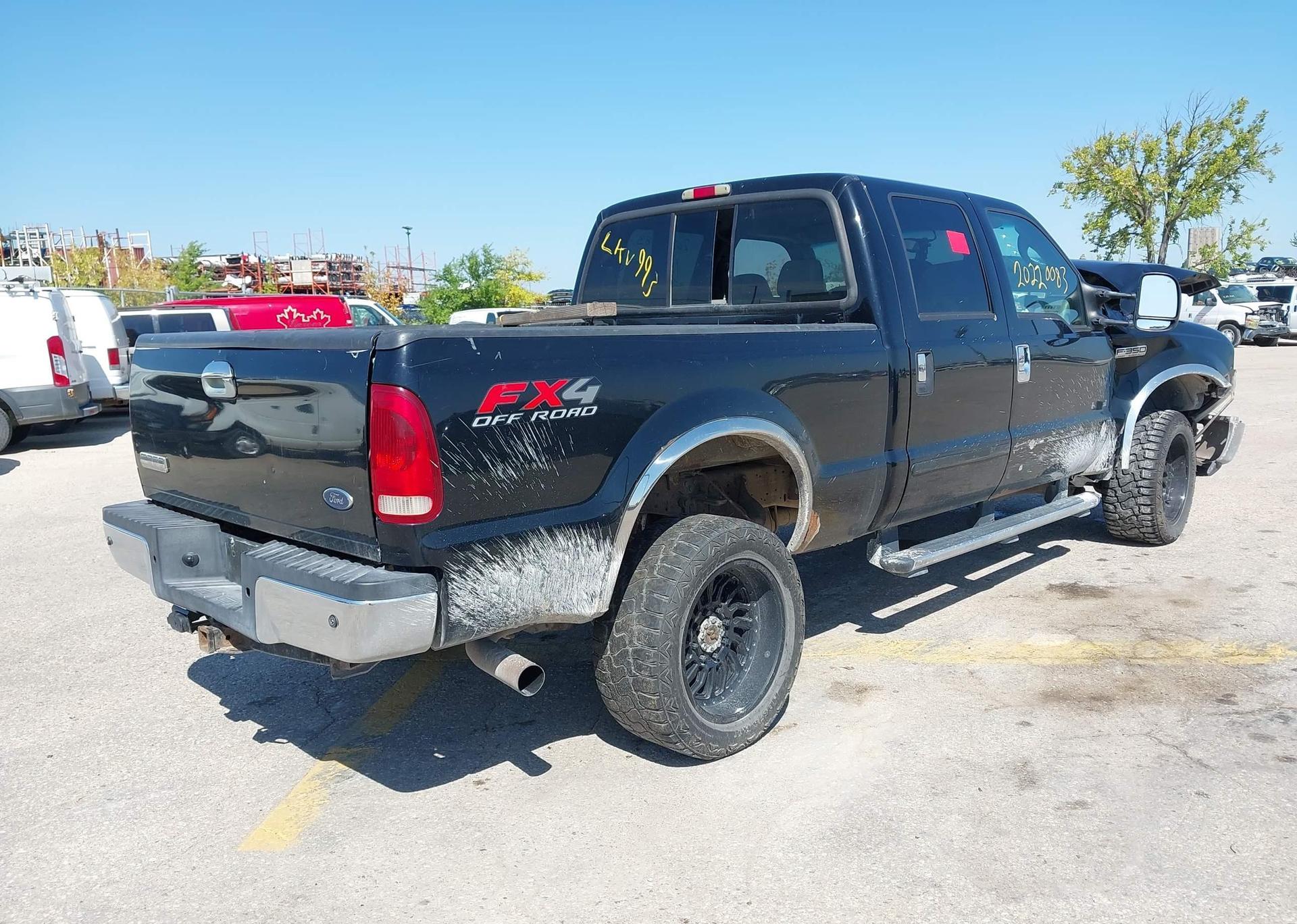 2005 FORD F350 SD LARIAT CREW CAB