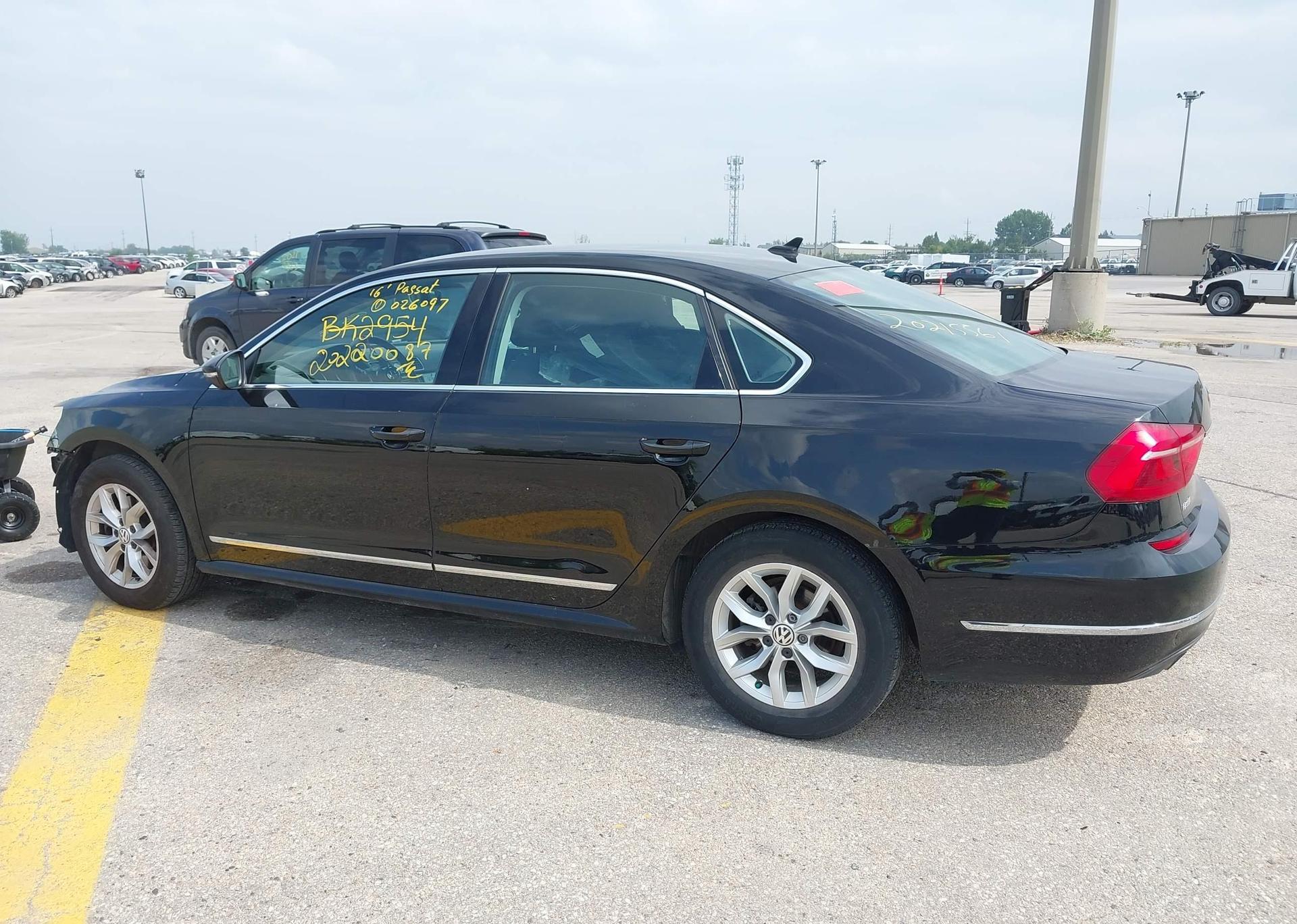 2016 VOLKSWAGEN PASSAT 1.8 TSI