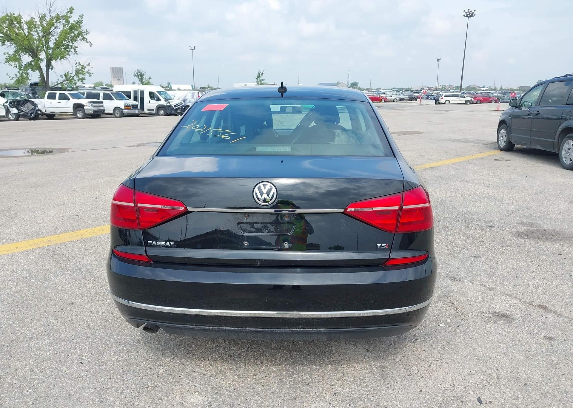 2016 VOLKSWAGEN PASSAT 1.8 TSI