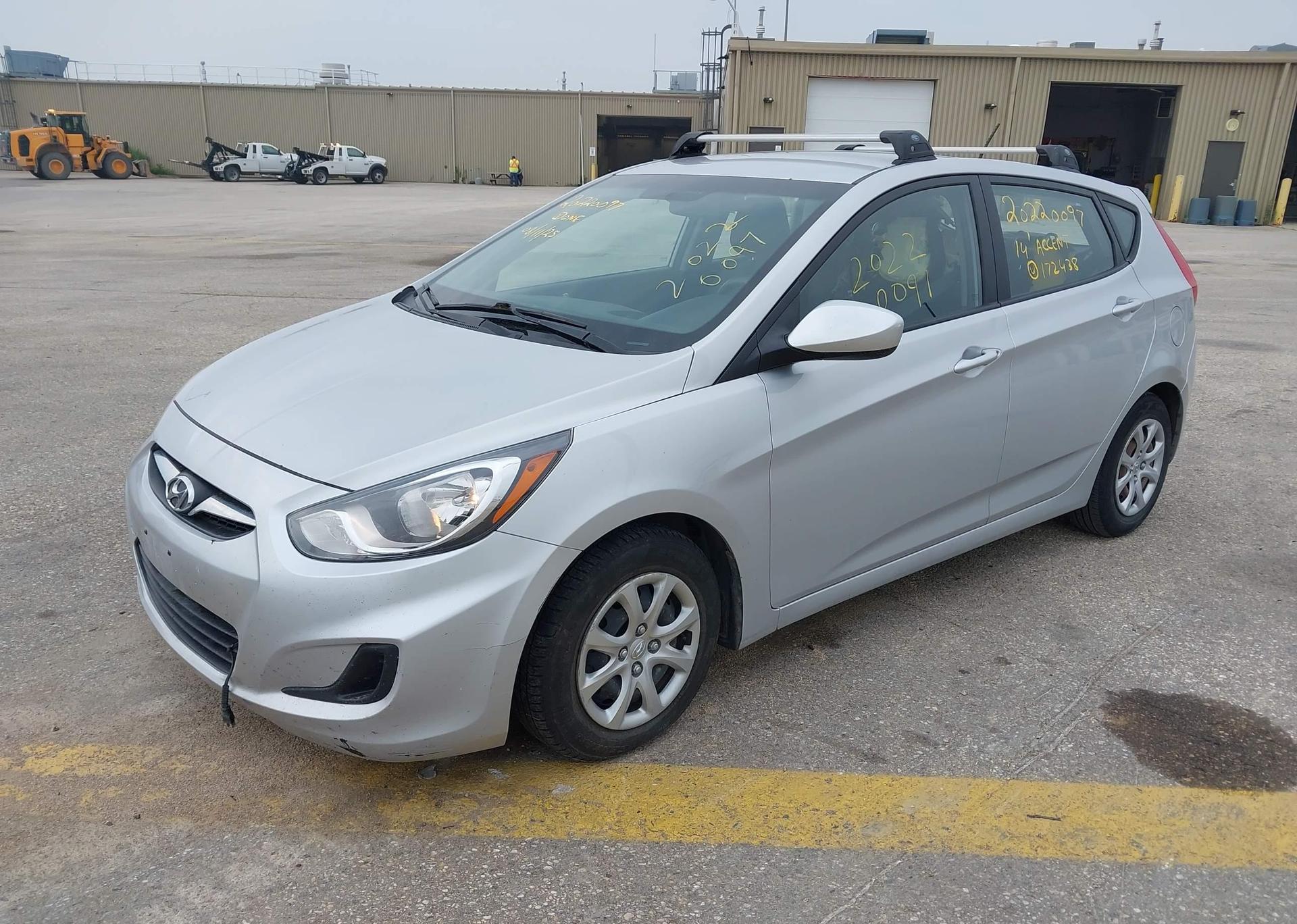 2014 HYUNDAI ACCENT GL