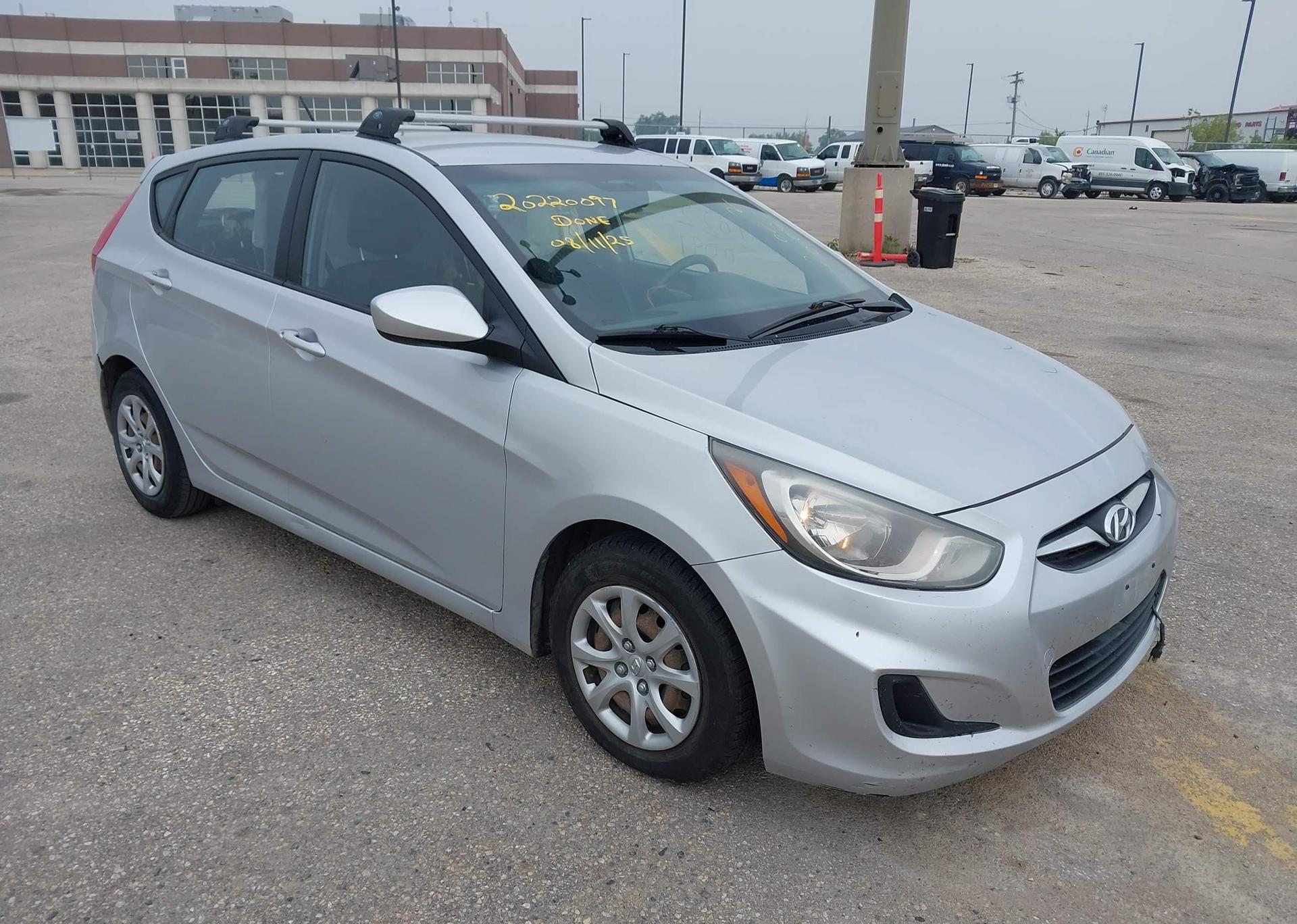 2014 HYUNDAI ACCENT GL