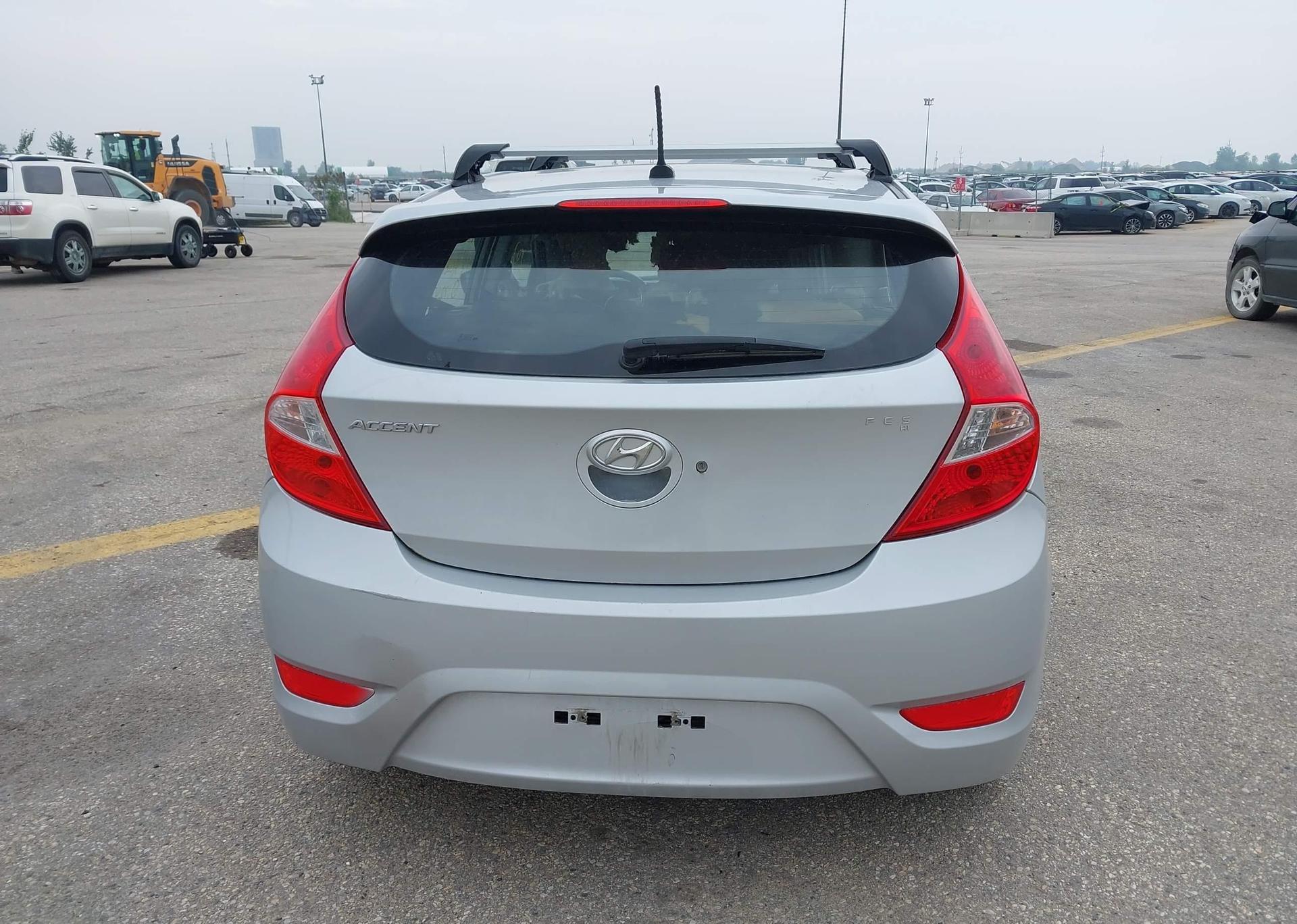 2014 HYUNDAI ACCENT GL