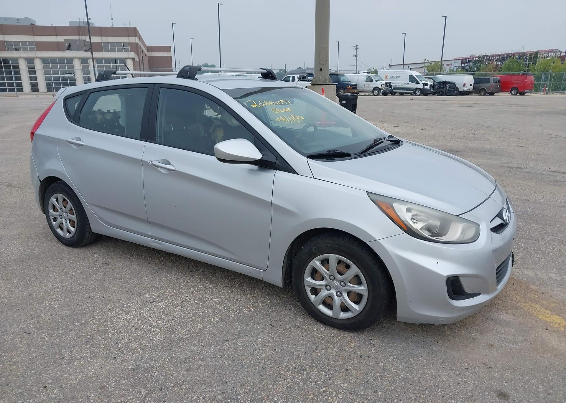 2014 HYUNDAI ACCENT GL
