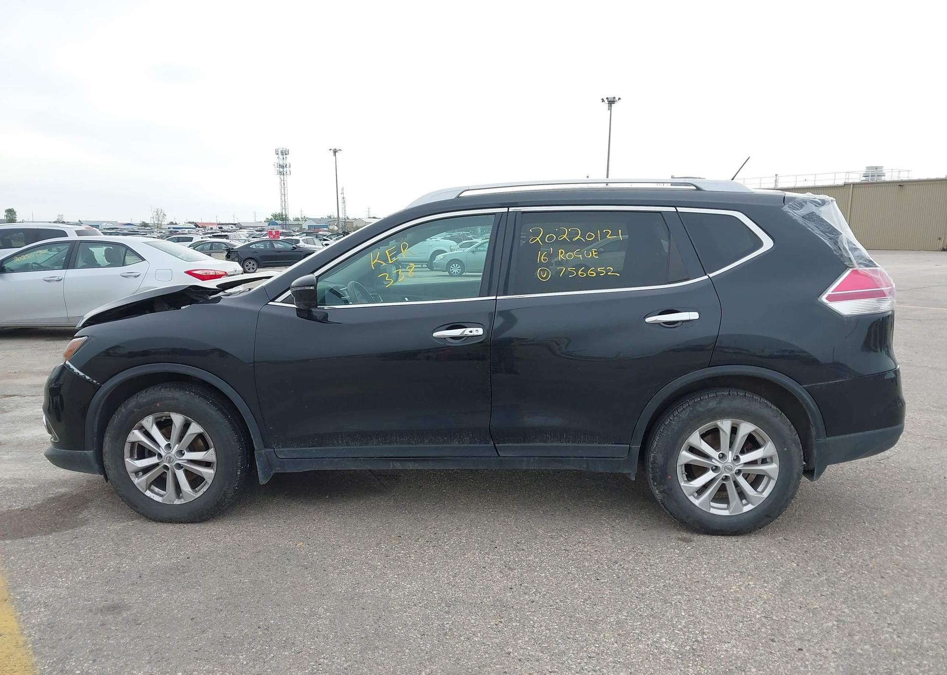 2016 NISSAN ROGUE SV