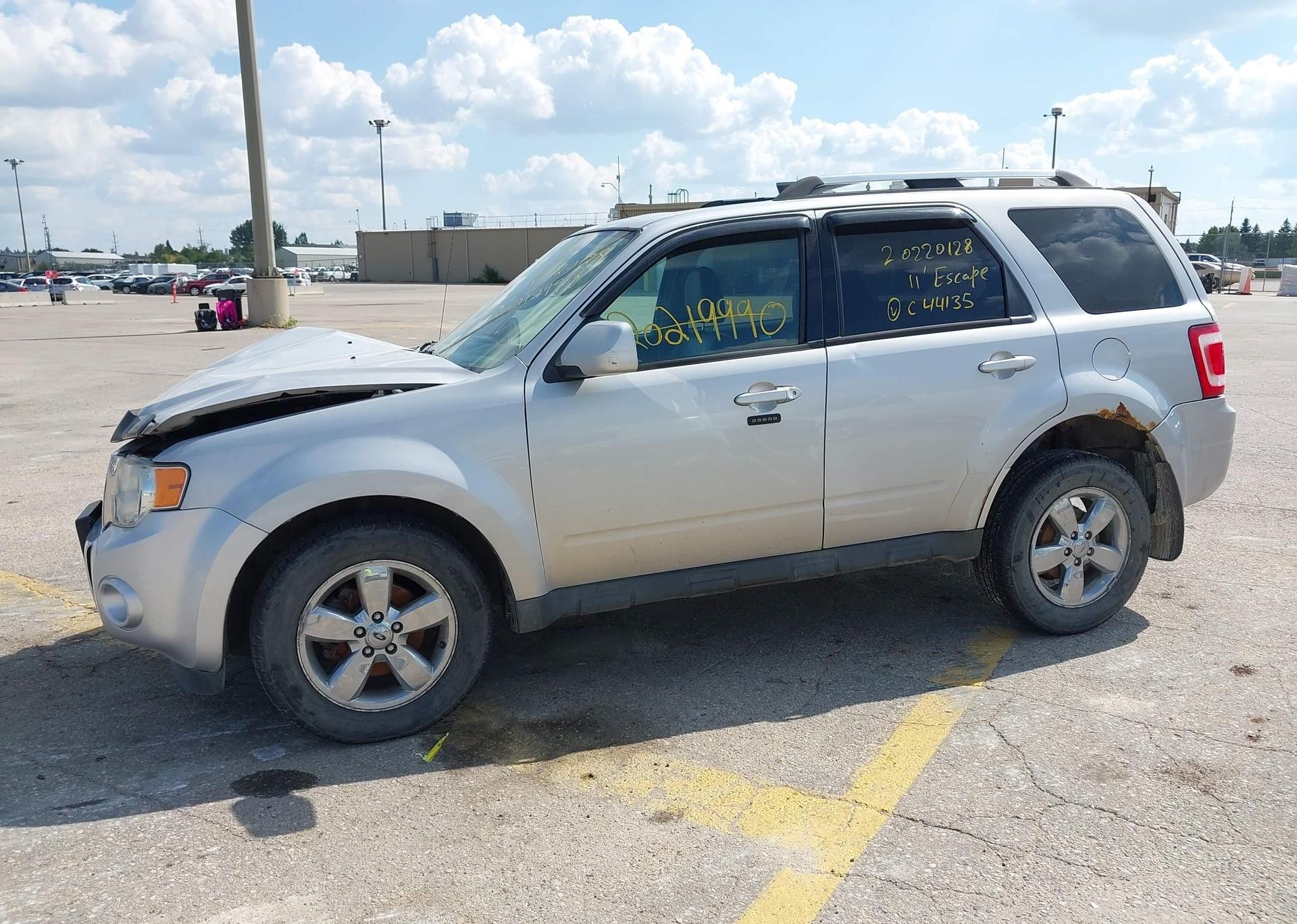 2011 FORD ESCAPE LIMITED V6