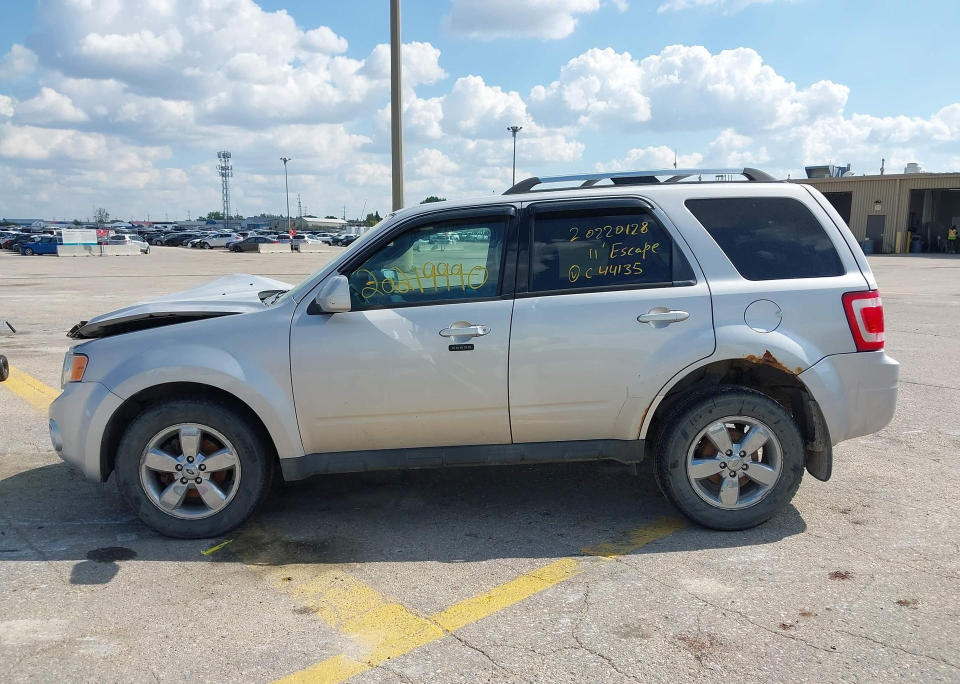 2011 FORD ESCAPE LIMITED V6