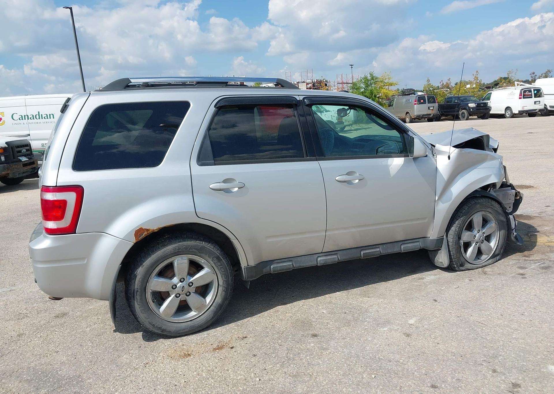 2011 FORD ESCAPE LIMITED V6