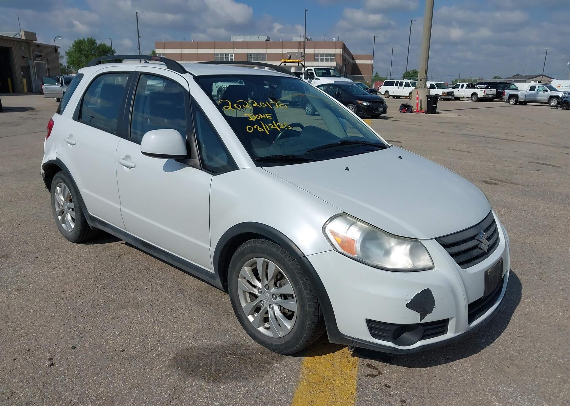 2013 SUZUKI SX4