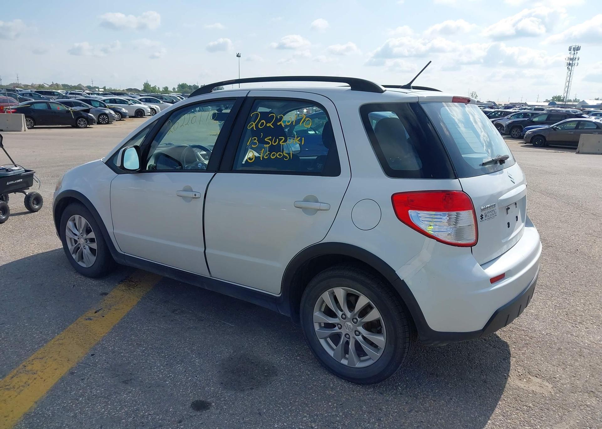 2013 SUZUKI SX4