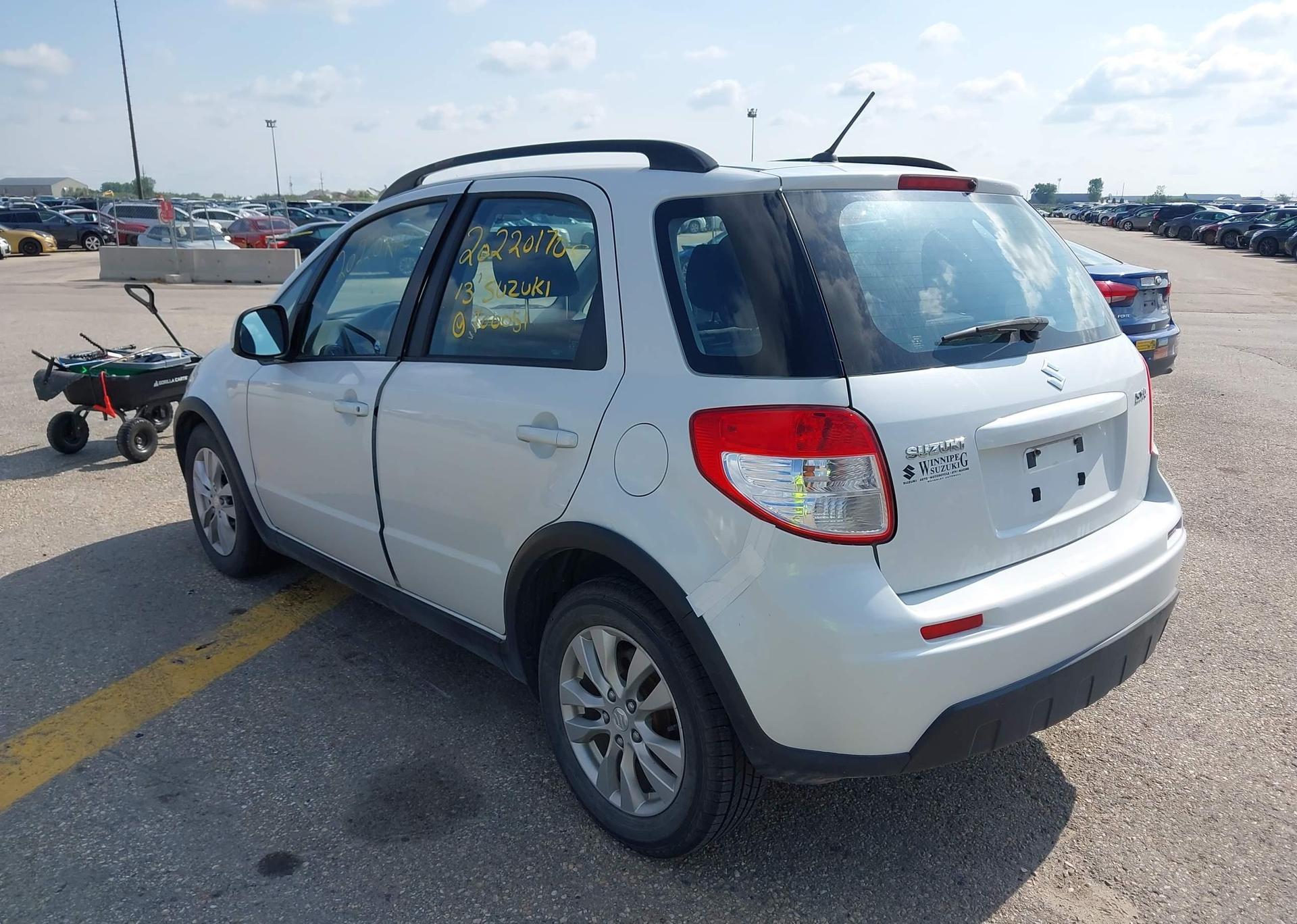 2013 SUZUKI SX4