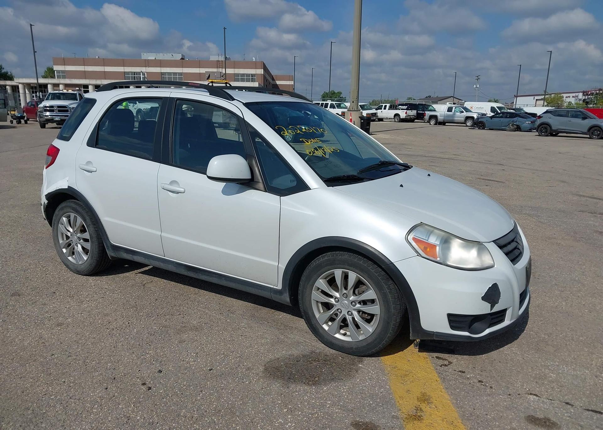 2013 SUZUKI SX4