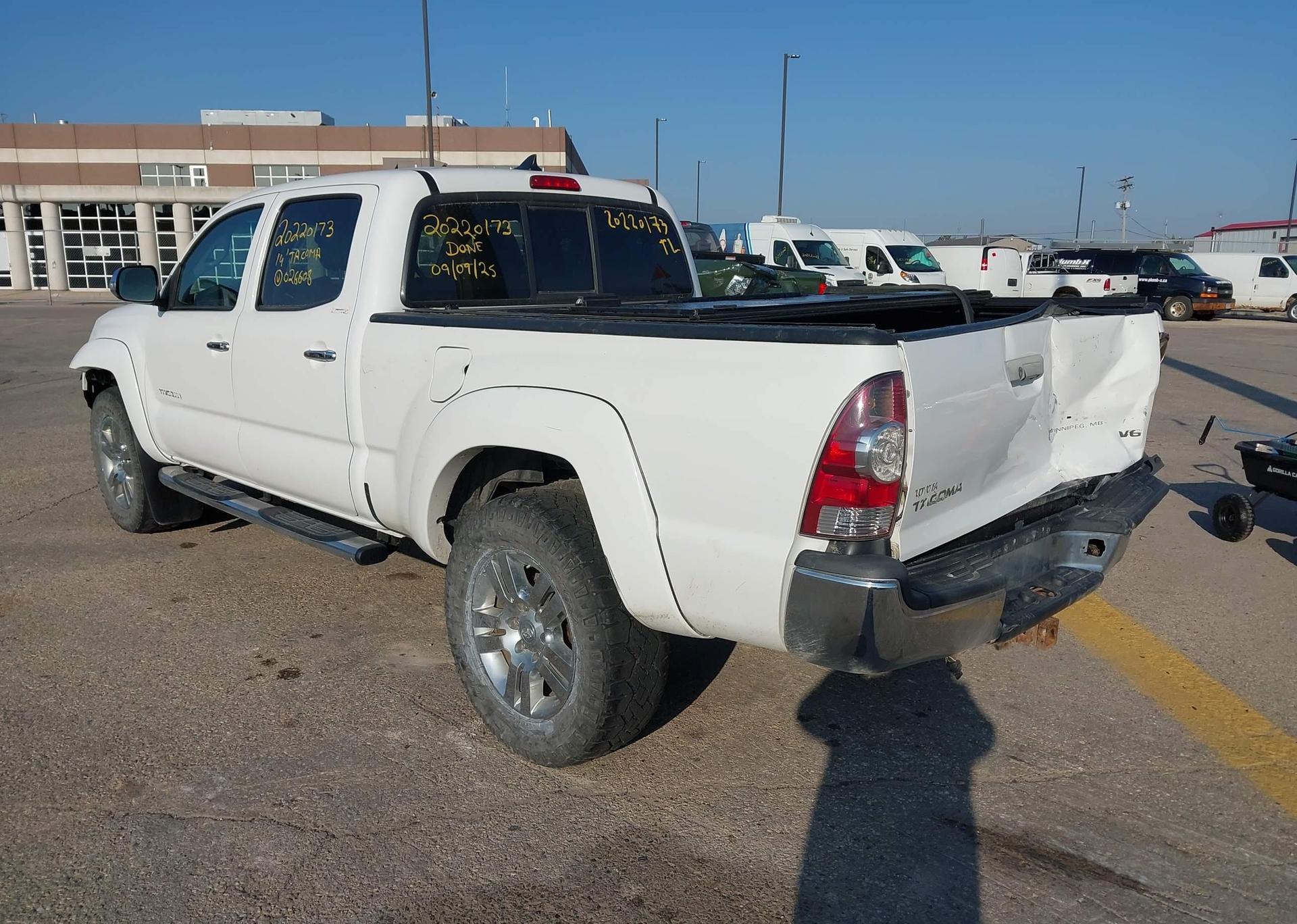 2014 TOYOTA TACOMA DOUBLE CAB V6