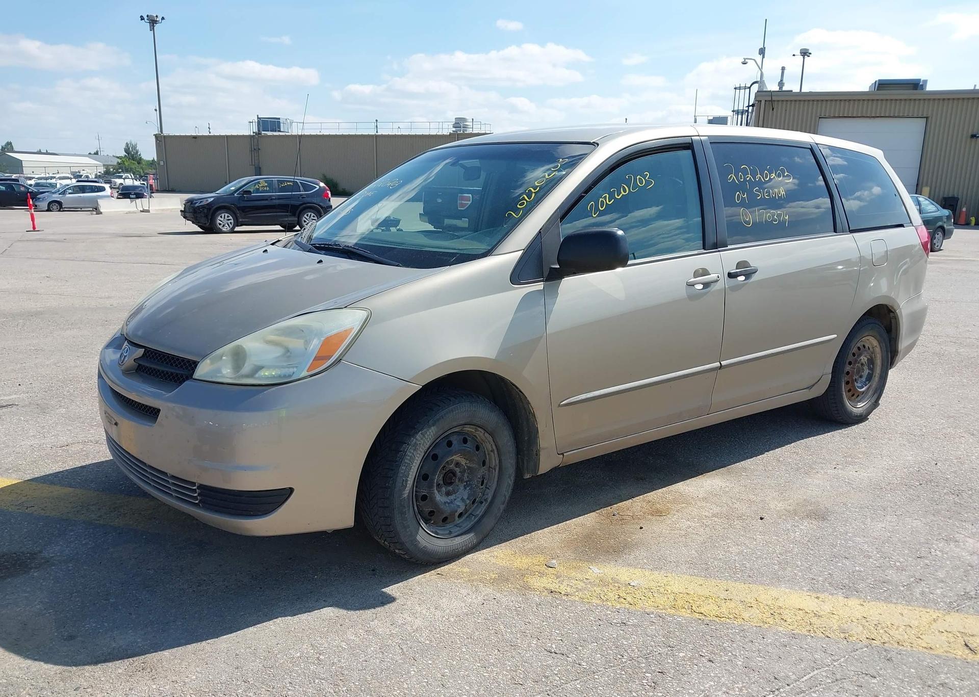 2004 TOYOTA SIENNA CE V6