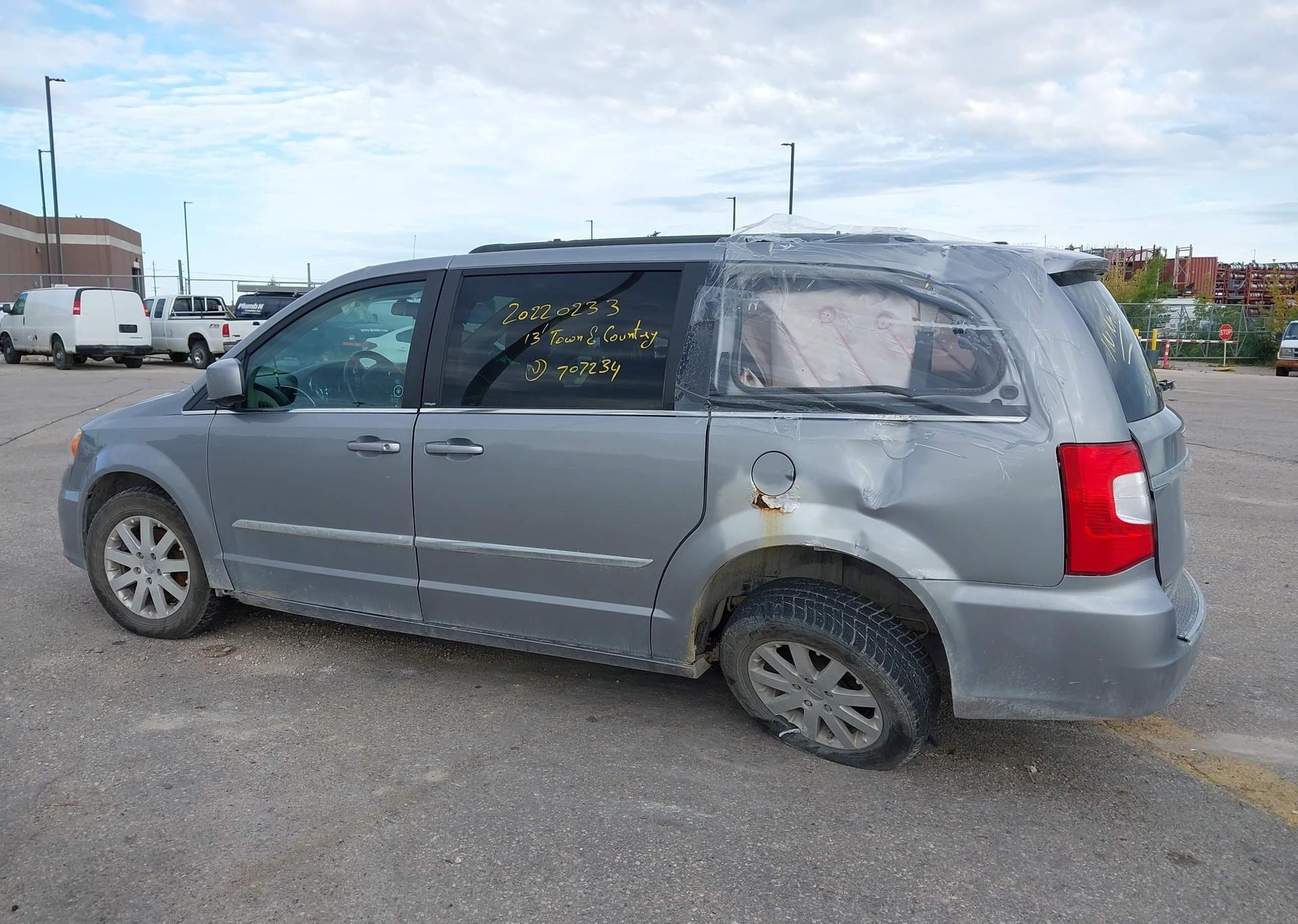 2013 CHRYSLER TOWN & COUNTRY LIMITED