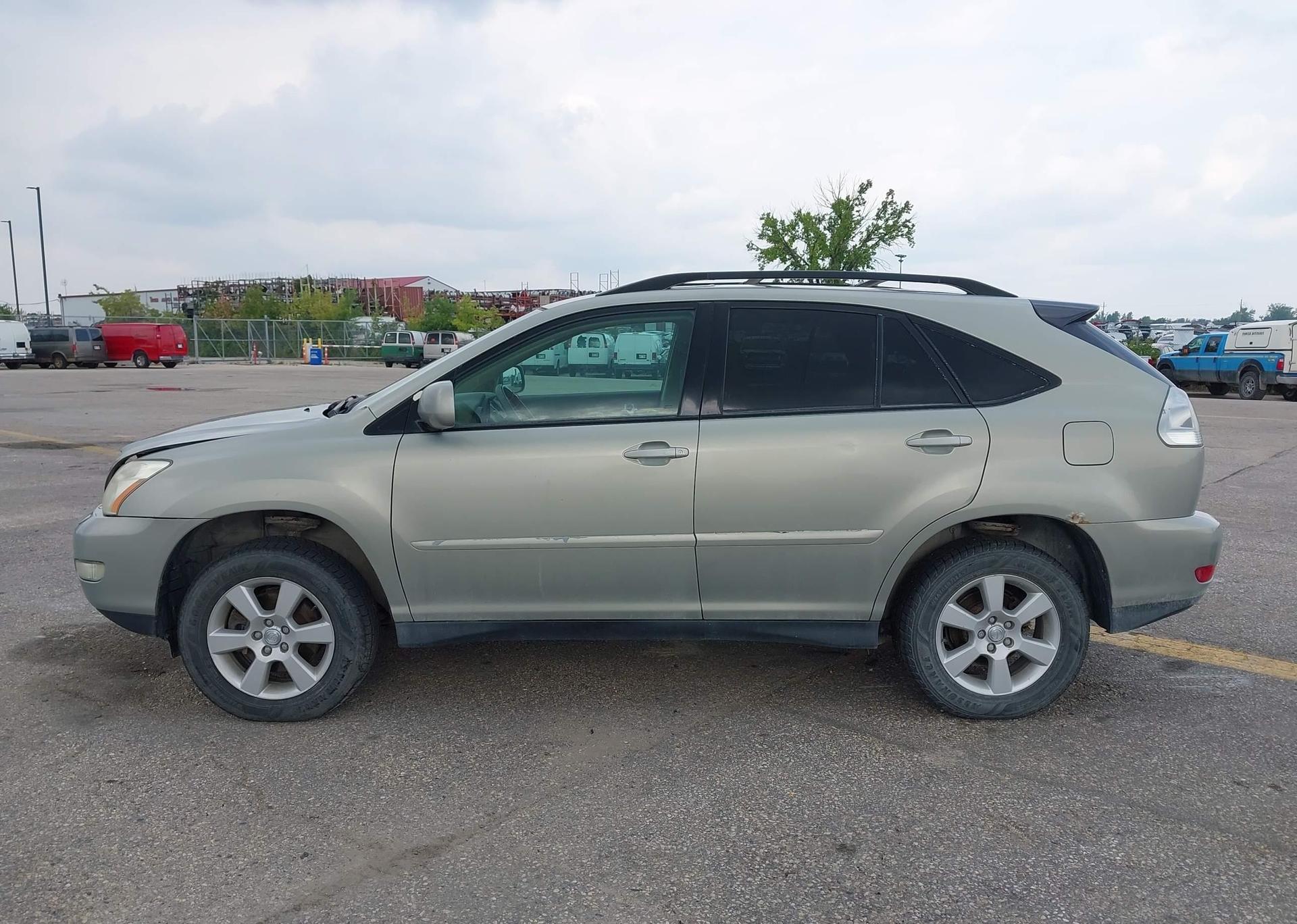 2004 LEXUS RX330