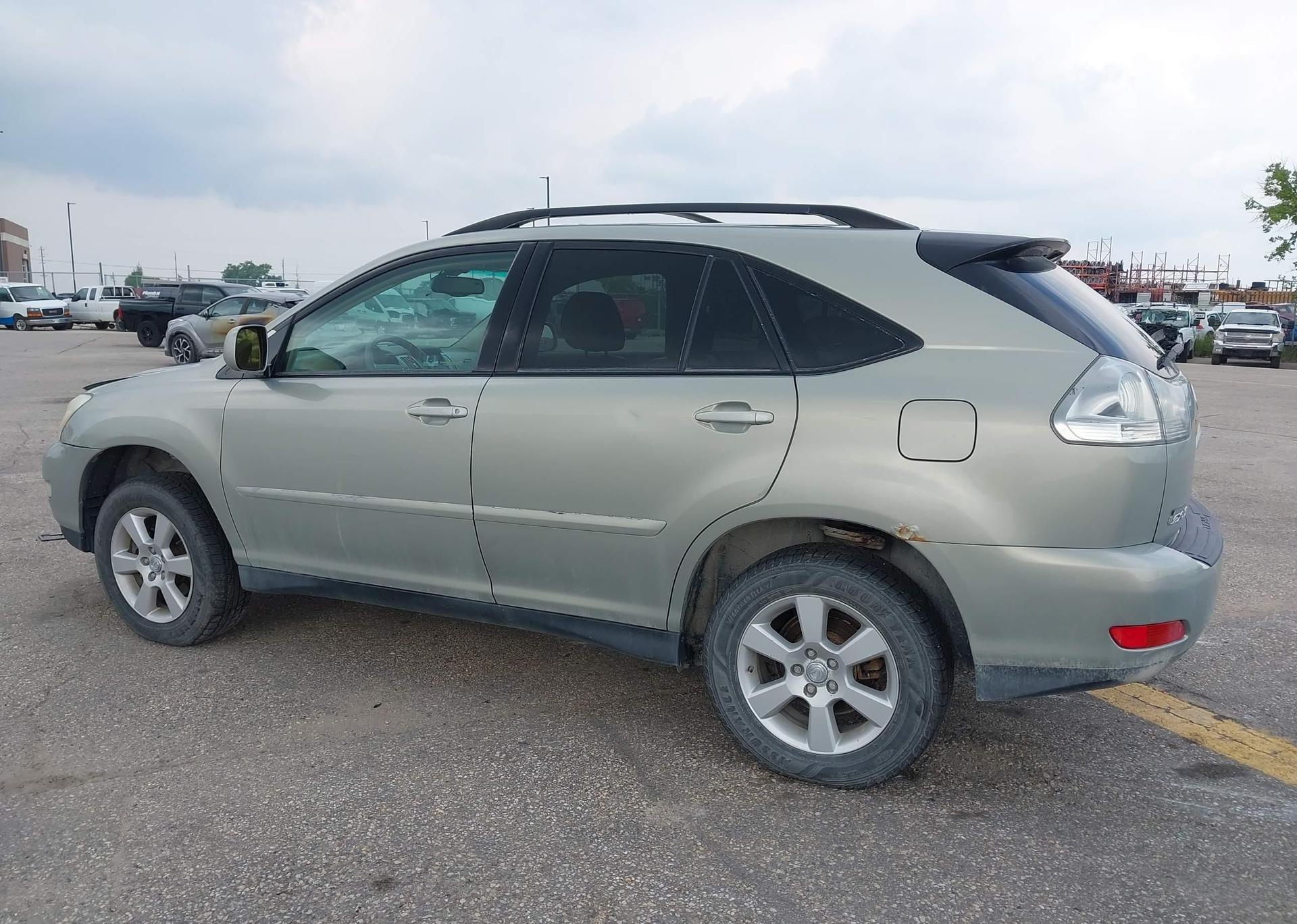 2004 LEXUS RX330