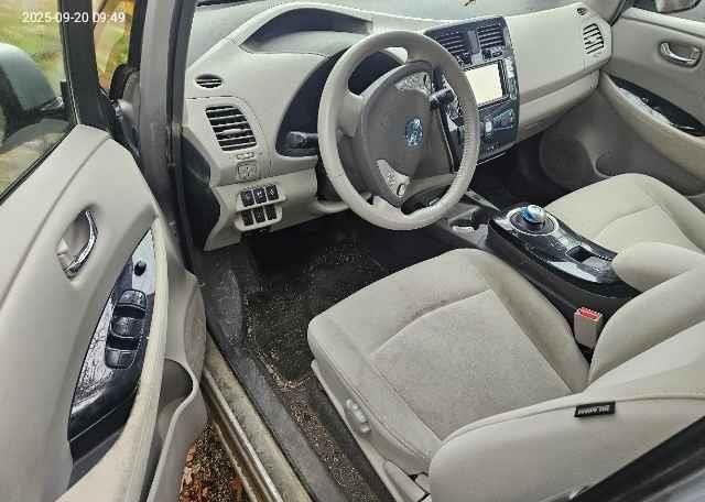 2011 NISSAN LEAF SL