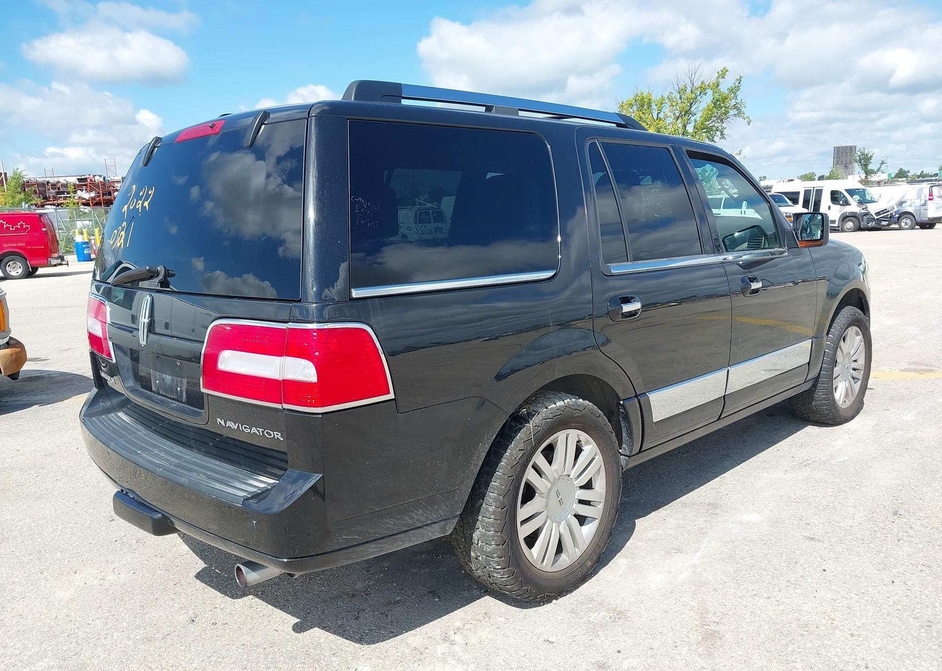 2014 LINCOLN NAVIGATOR