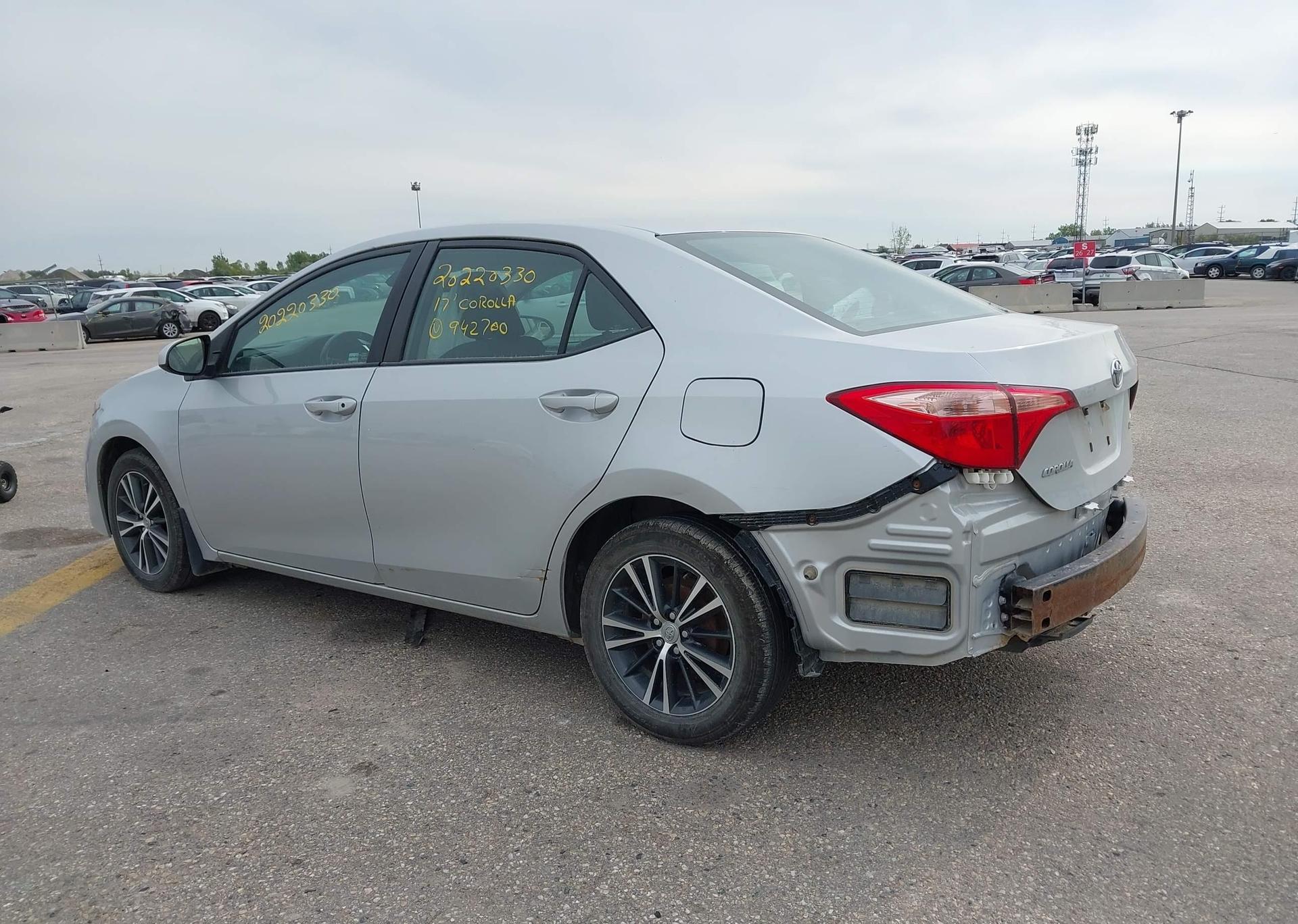 2017 TOYOTA COROLLA LE