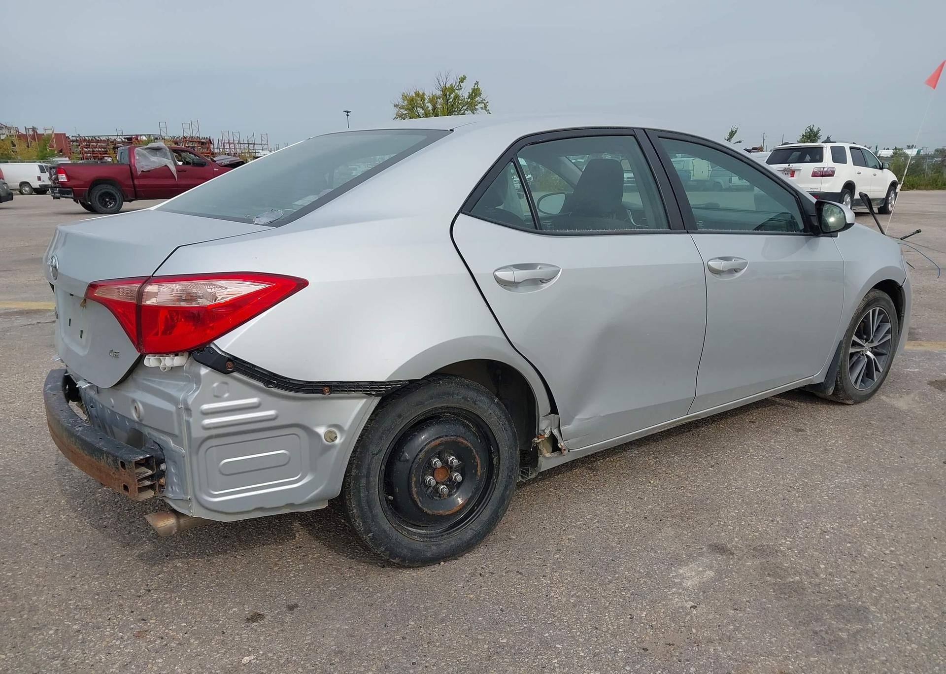 2017 TOYOTA COROLLA LE