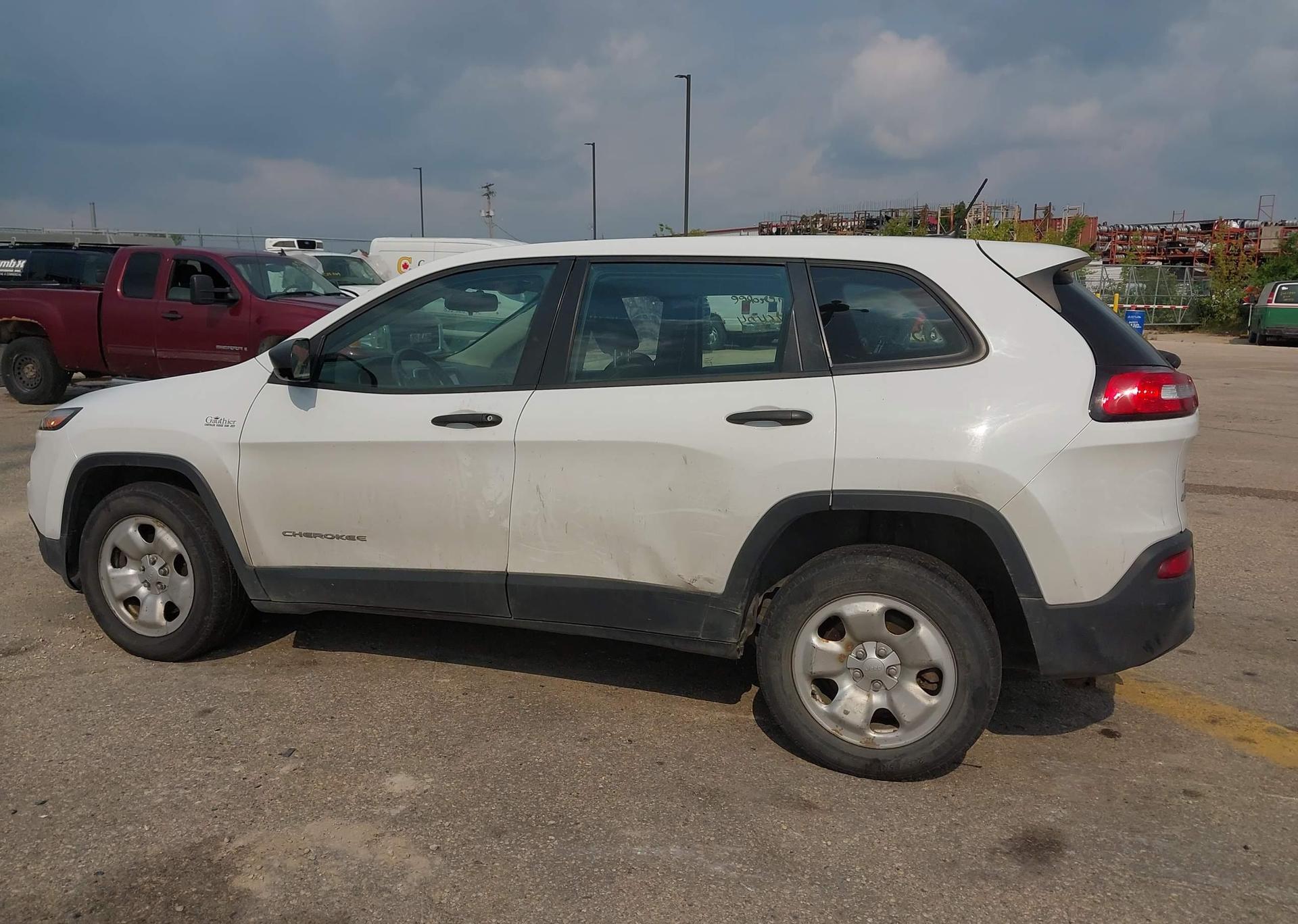 2015 JEEP CHEROKEE SPORT