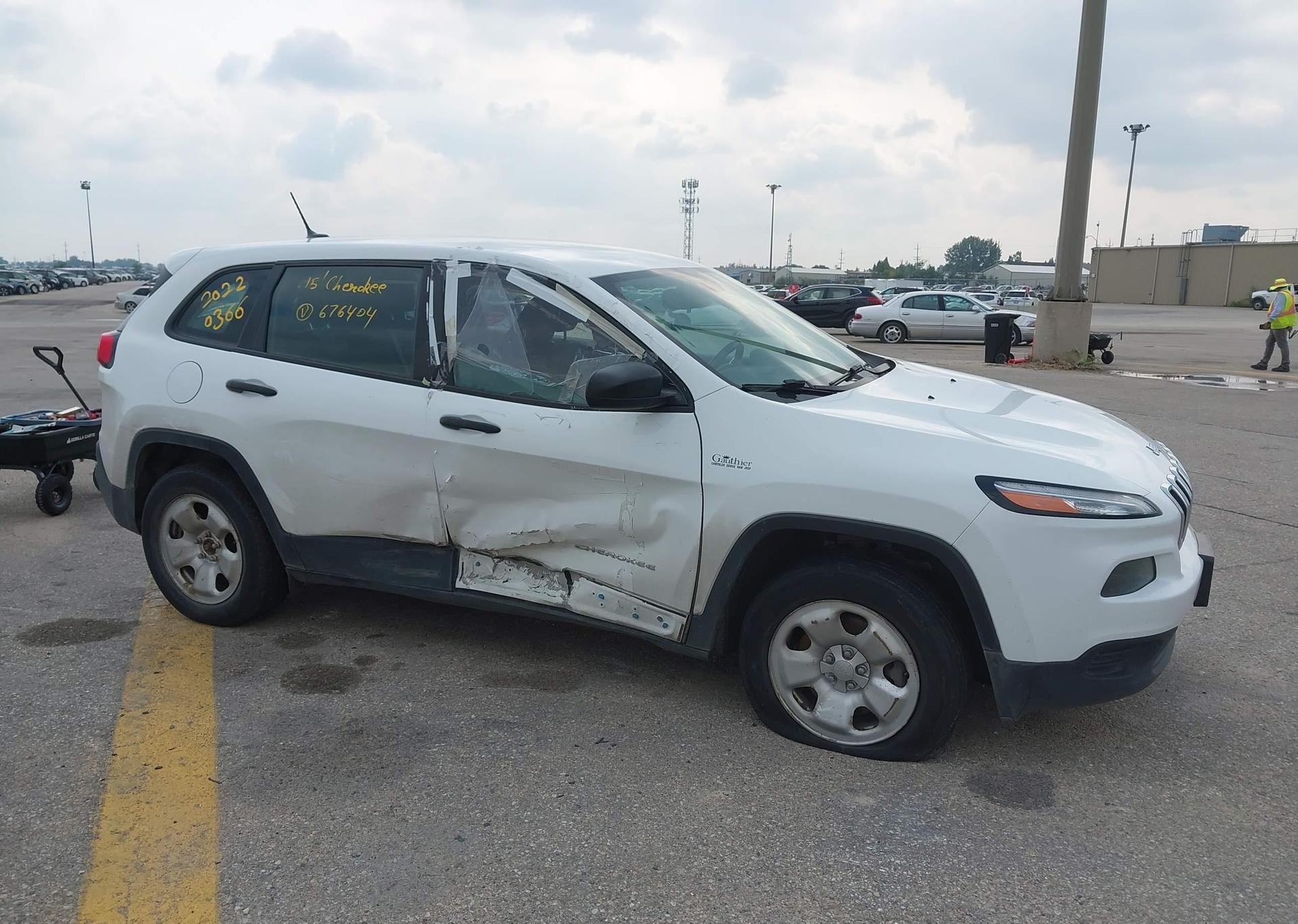 2015 JEEP CHEROKEE SPORT