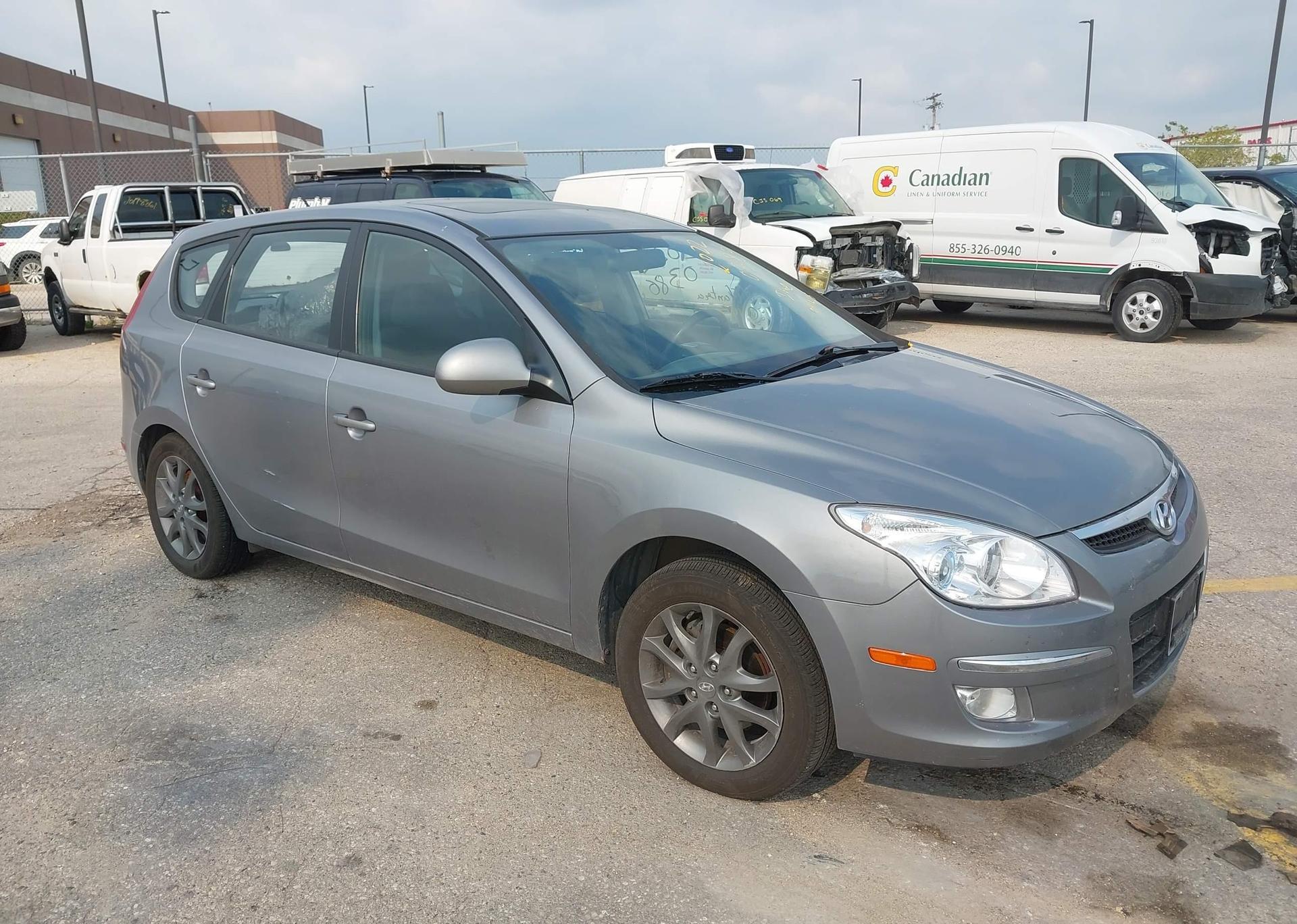 2012 HYUNDAI elantra touring gls