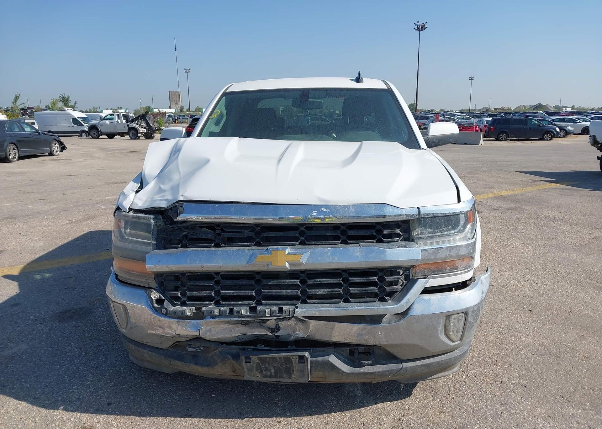 2017 CHEVROLET SILVERADO 1500 LT CREW CAB