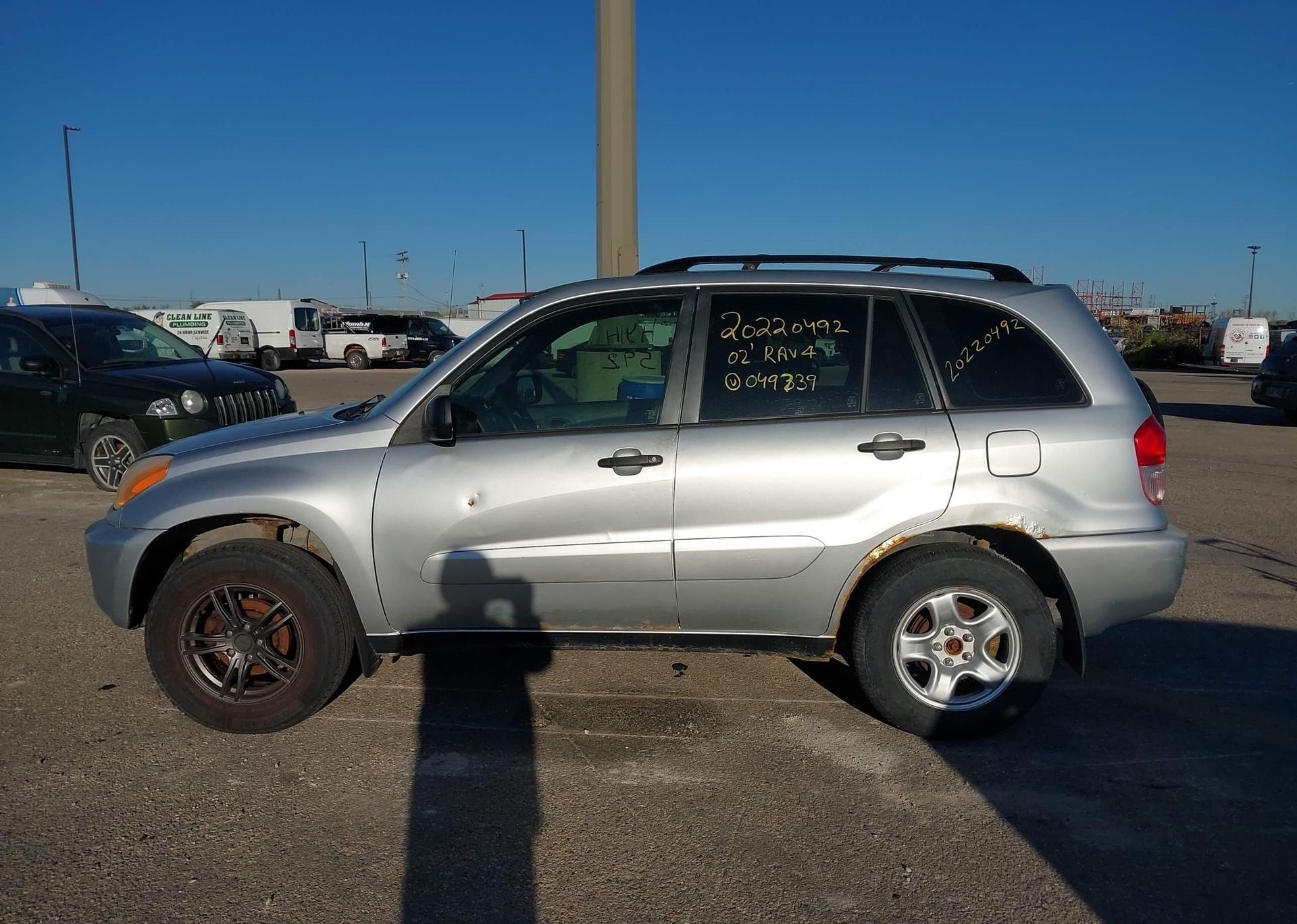 2002 TOYOTA RAV4