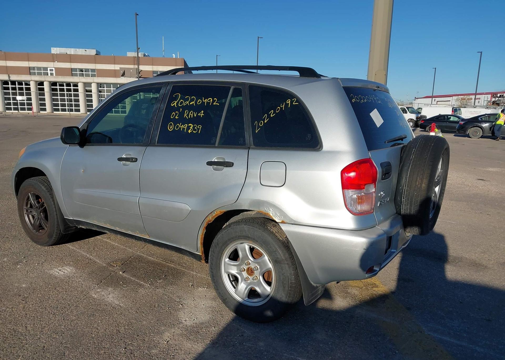 2002 TOYOTA RAV4